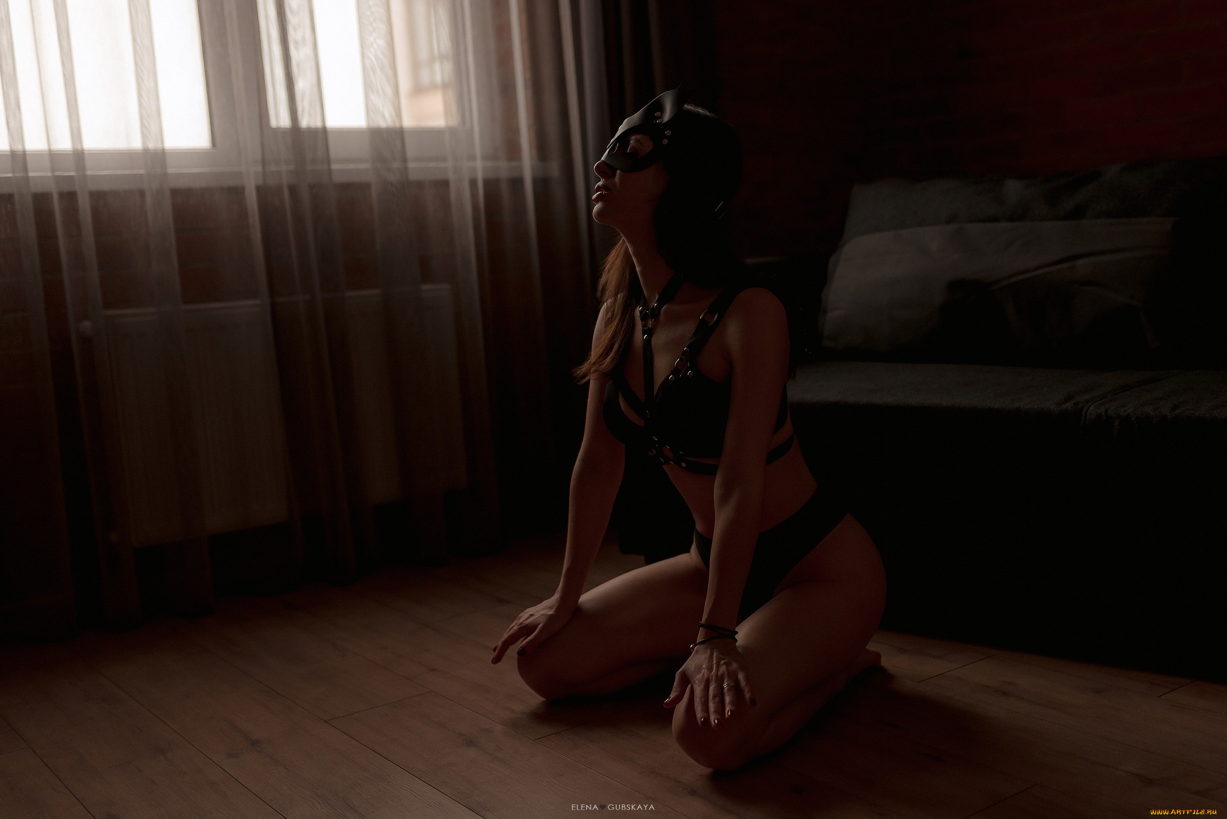 бестия, девушки, -, брюнетки, , шатенки, девушка, женщина, шатенка, темноволосая, сексуальная, модель, звезда, позирует, разная, обувь, верхняя, стильная, одежда, нижнее, эротическое, бельё, трусы, лифчик, колготки, чулки, аксессуары, макияж, и, множество, элементов, на, фотографии