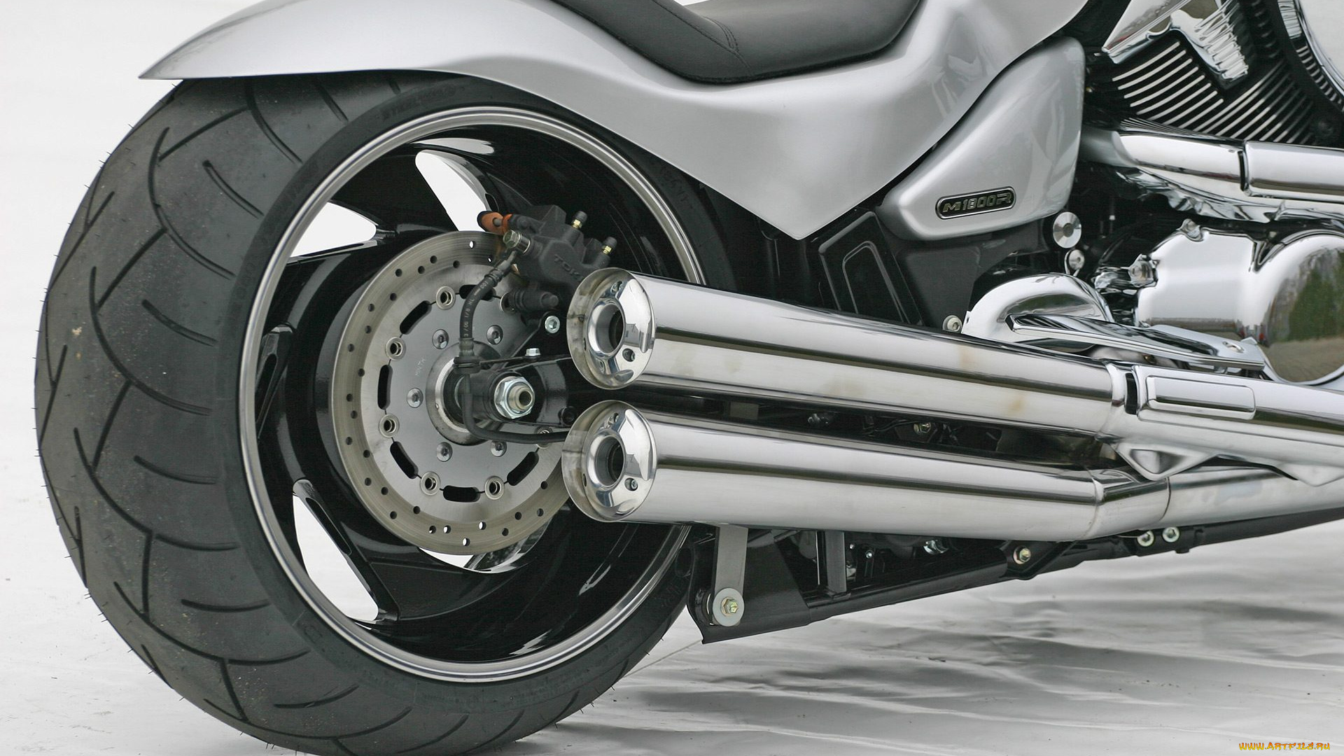 мотоциклы, suzuki, кастомизированный, тюнингованый, мотоцикл, крутой, байк, железный, конь, который, даёт, свободу, ветер, в, лицо, и, волосы, по, ветру