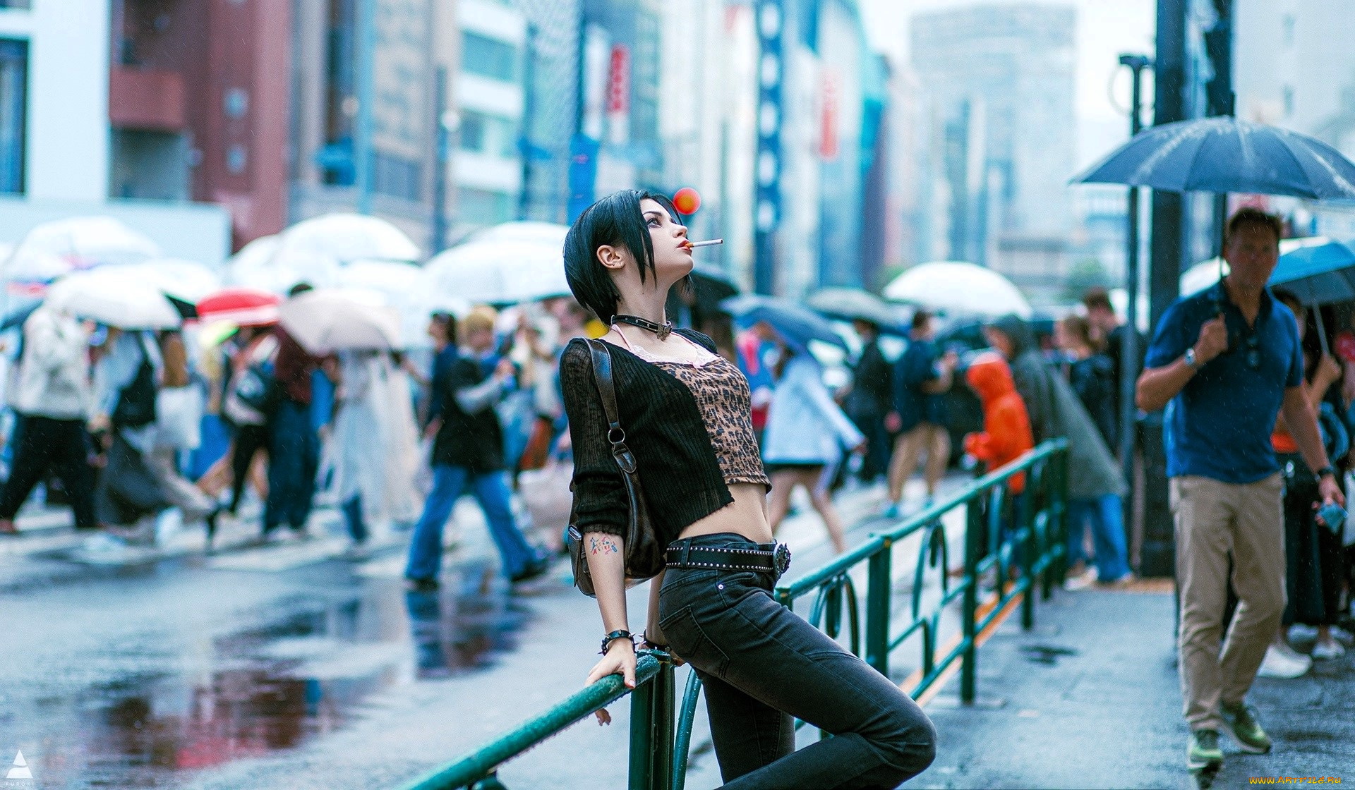 девушки, tenletters, образ, костюм, косплей, топ, джинсы, сумка, куртка, люди, зонты, улица, город, сигарета, дождь