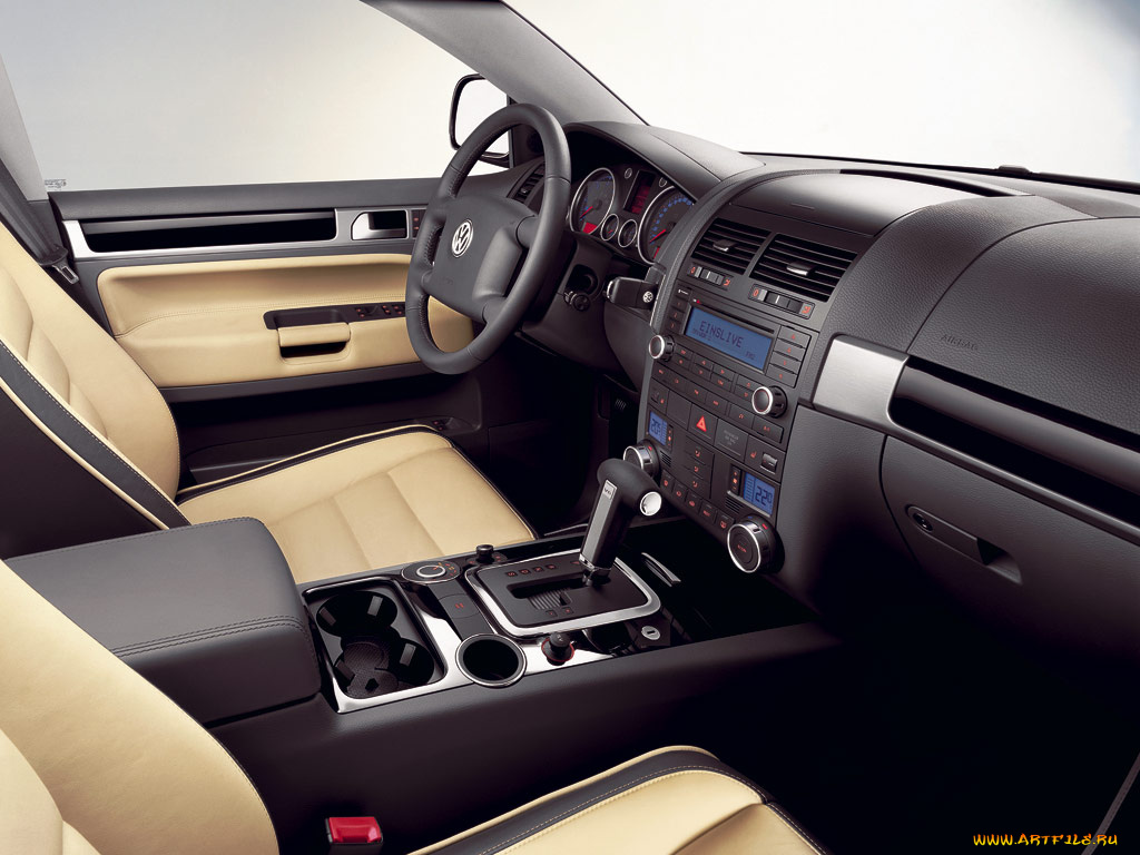 автомобили, интерьеры