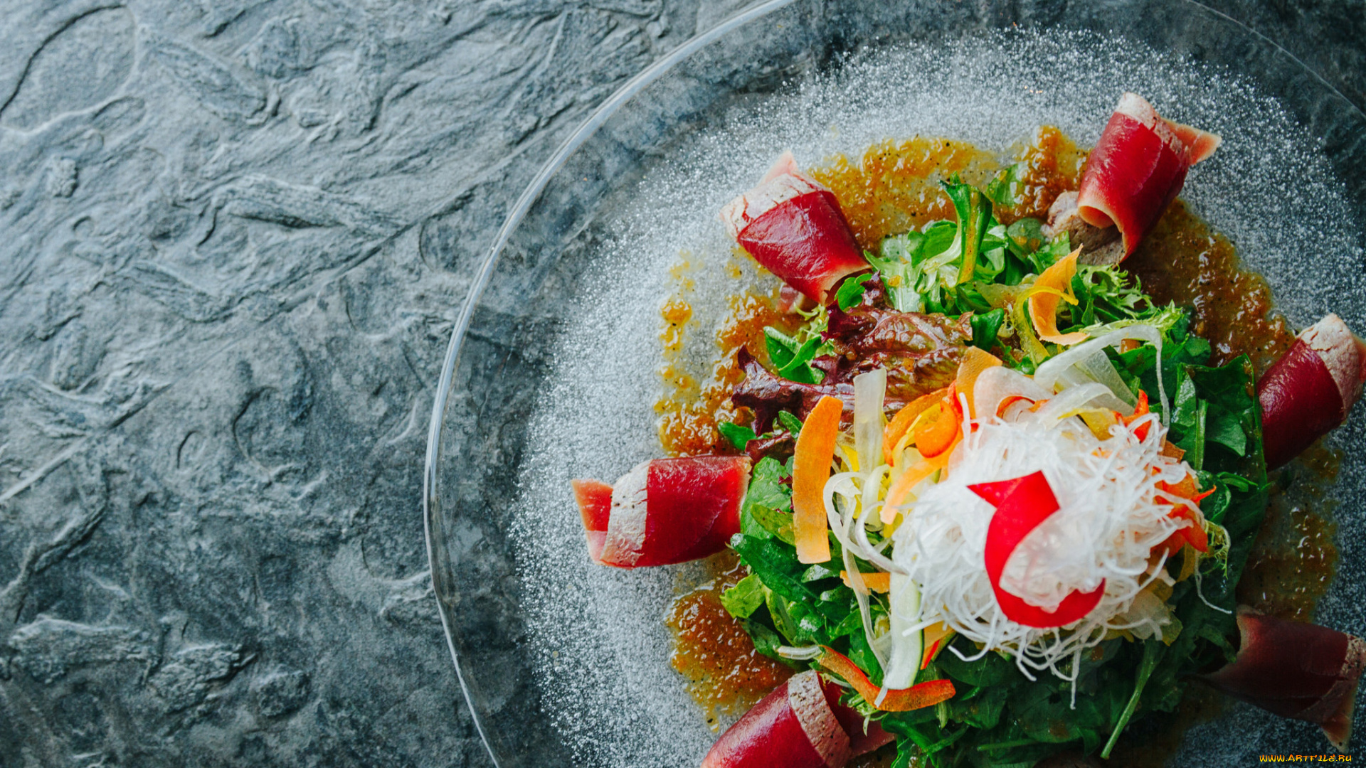 еда, салаты, , закуски, зелень, салат, бекон, лапша