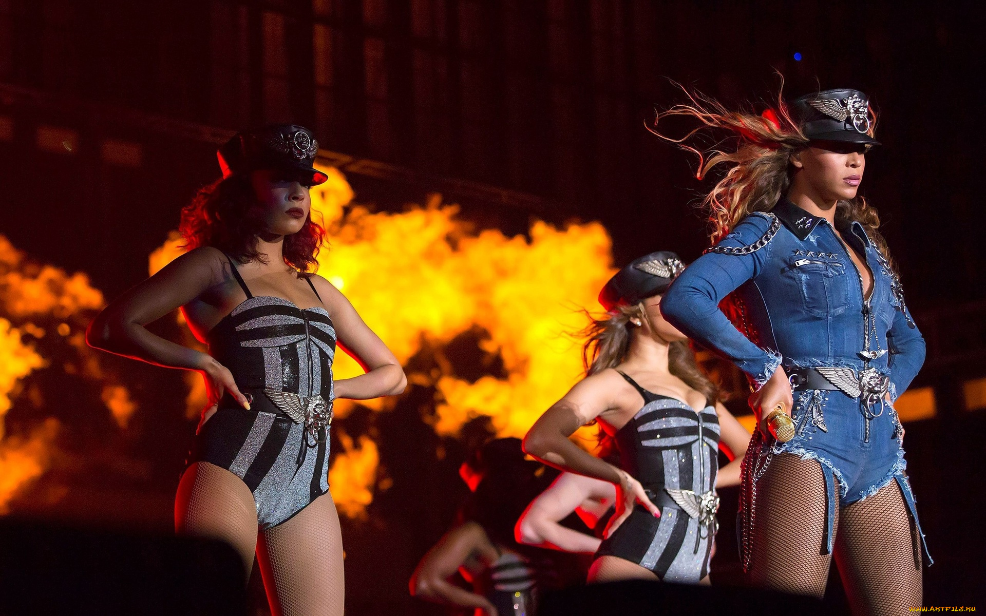 музыка, beyonce, knowles, девушка, певица, сцена, фуражка, пламя