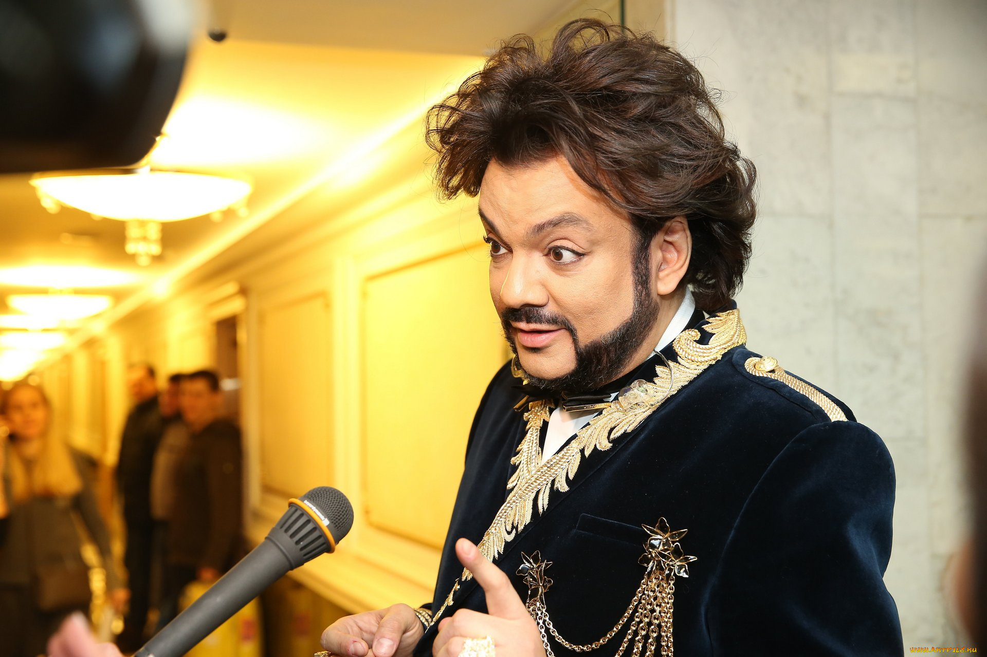 филипп, киркоров, музыка, мужчина, певец, микрофон, интервью