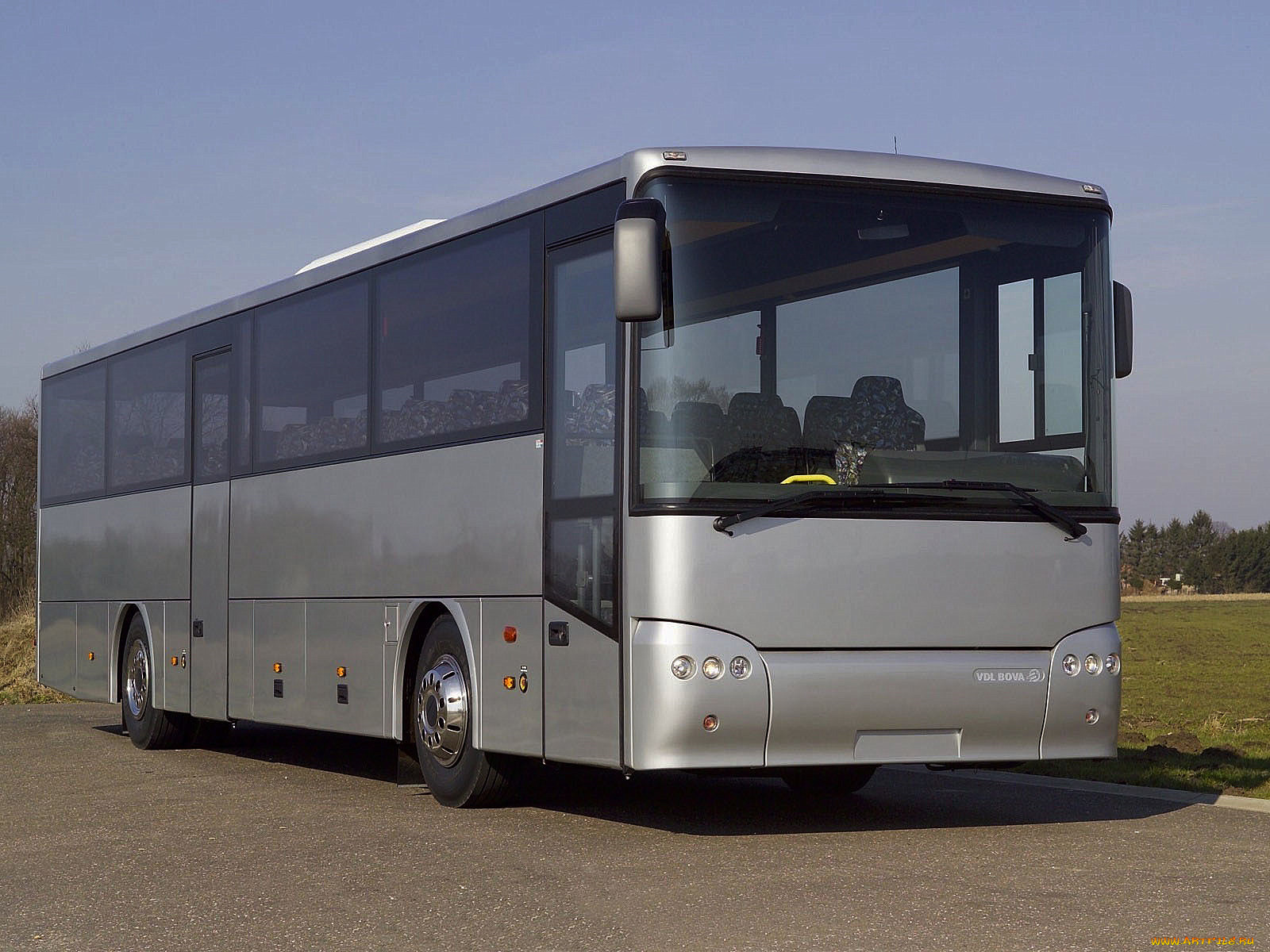 автомобили, автобусы