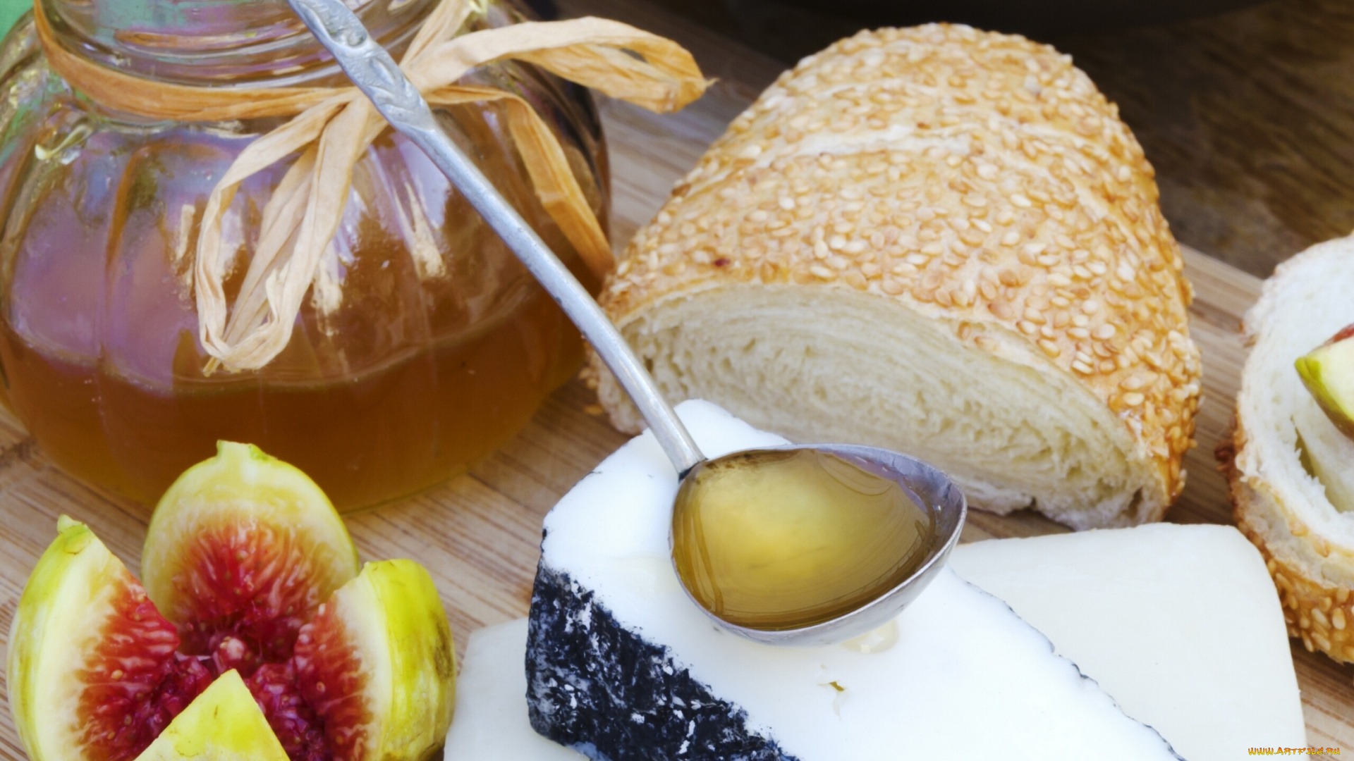 еда, разное, инжир, сыр, хлеб, мёд