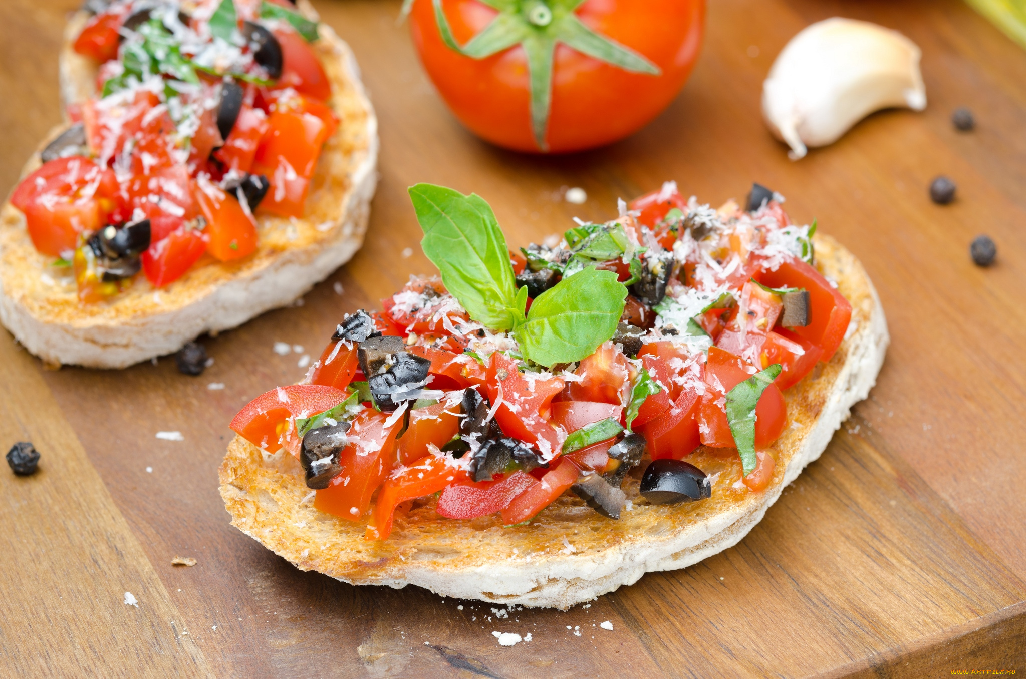 еда, бутерброды, гамбургеры, канапе, базилик, помидоры, оливки, сыр