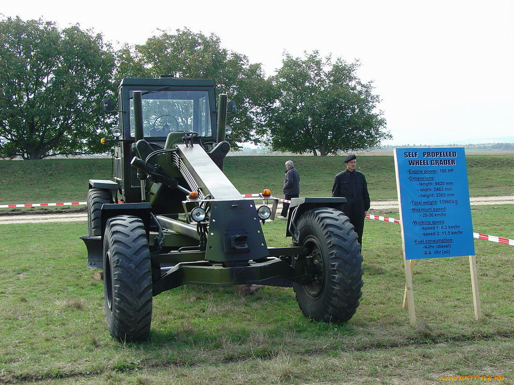 техника, тракторы