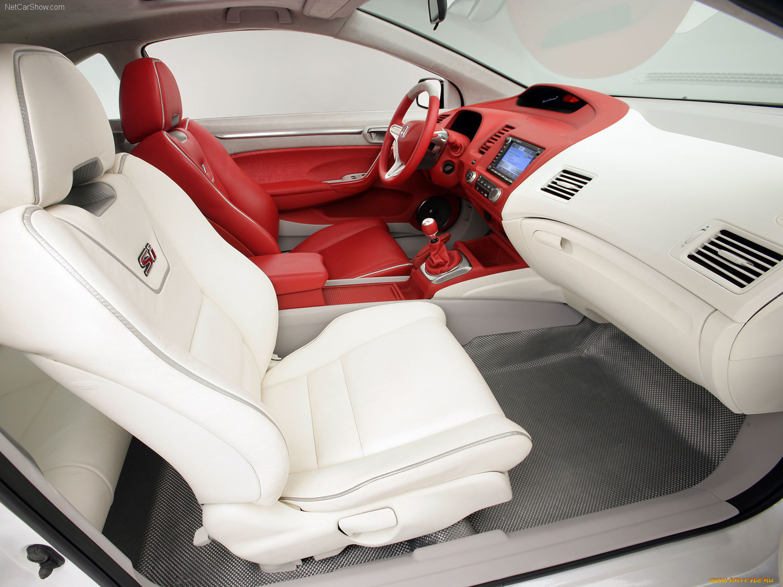 автомобили, интерьеры