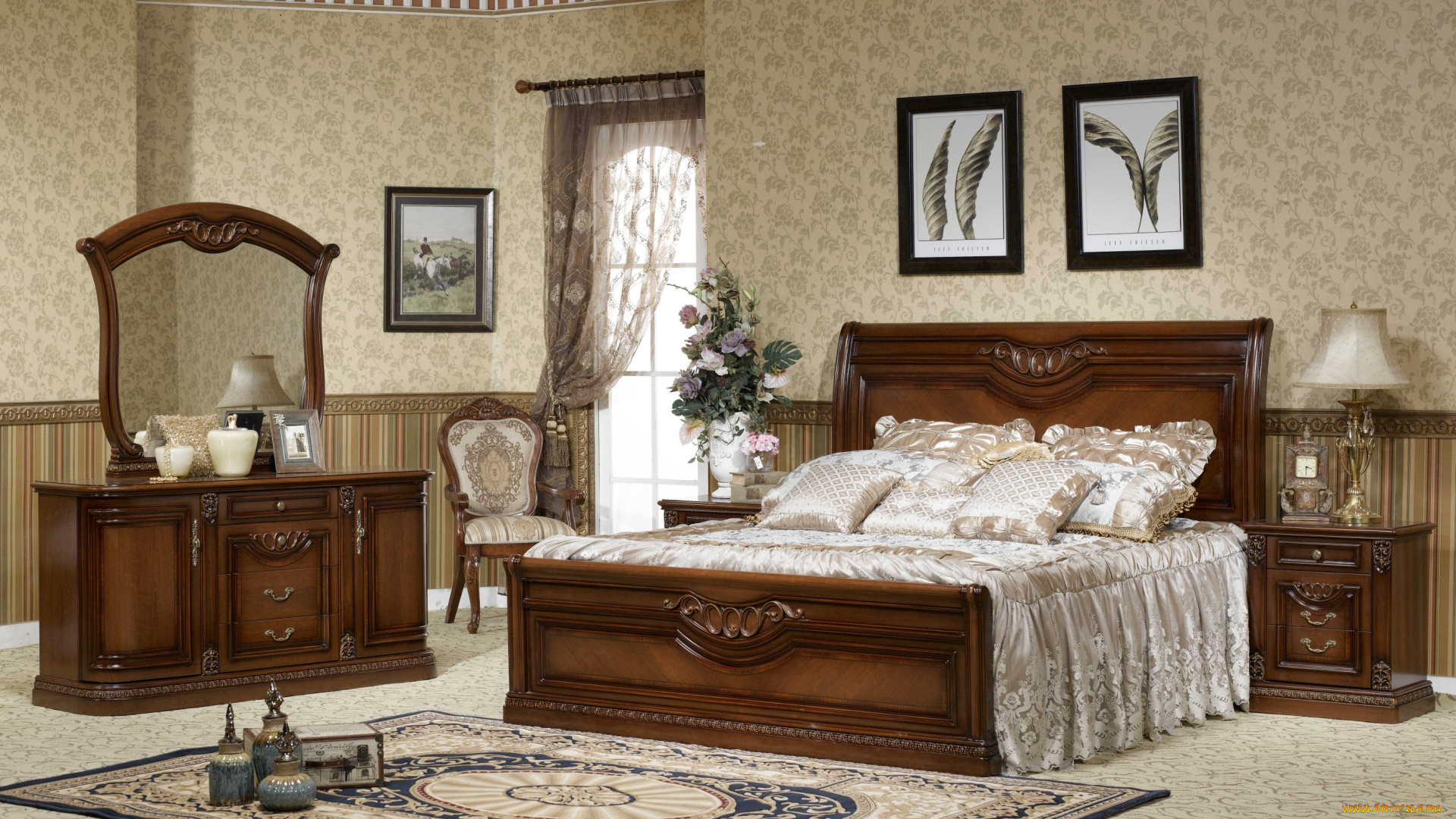 интерьер, спальня, букет, картины, зеркало, подушки, кровать