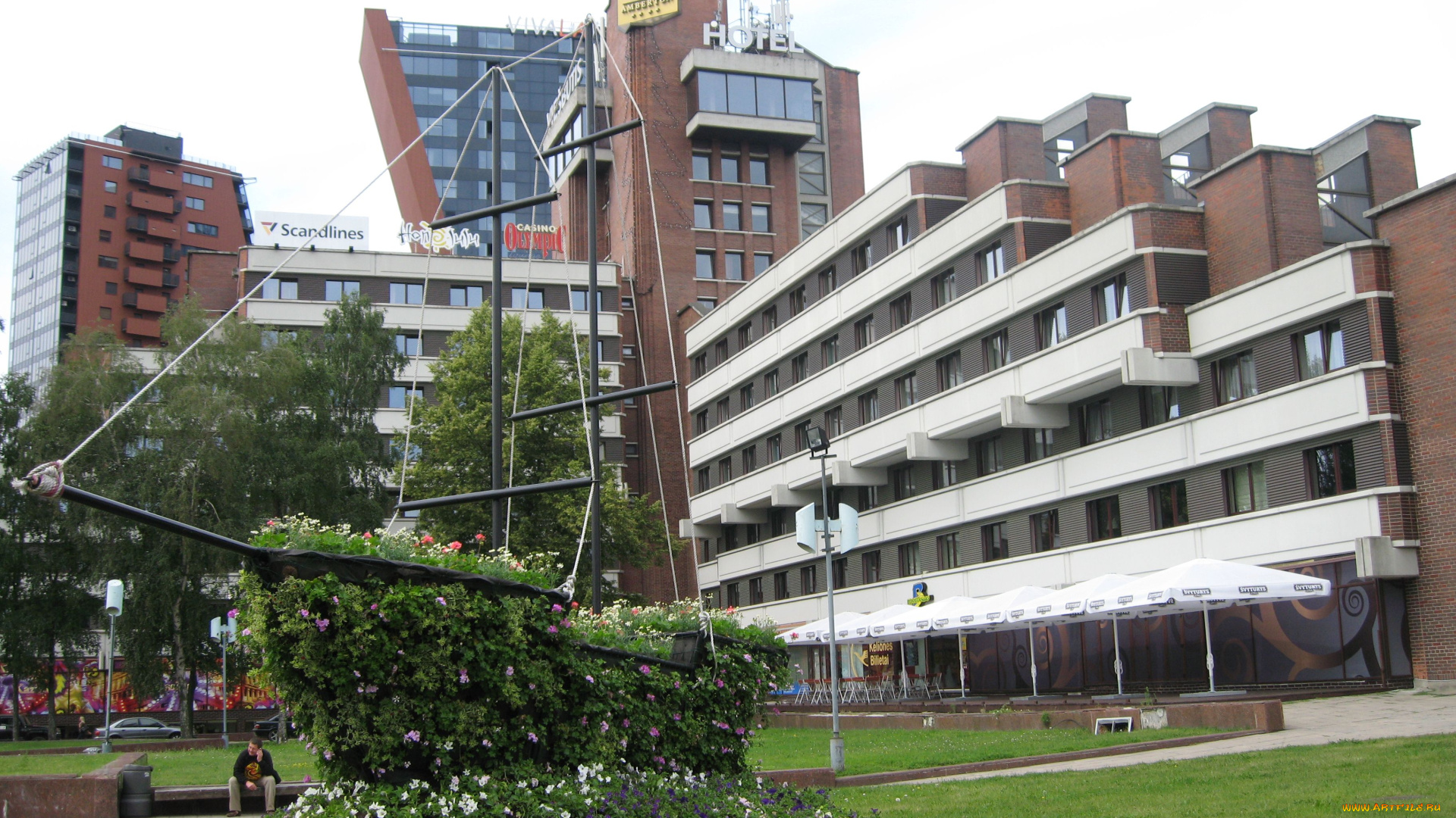 klaipeda, lithuania, города, здания, дома, hotel, гостиница, клумба, клайпеда, литва