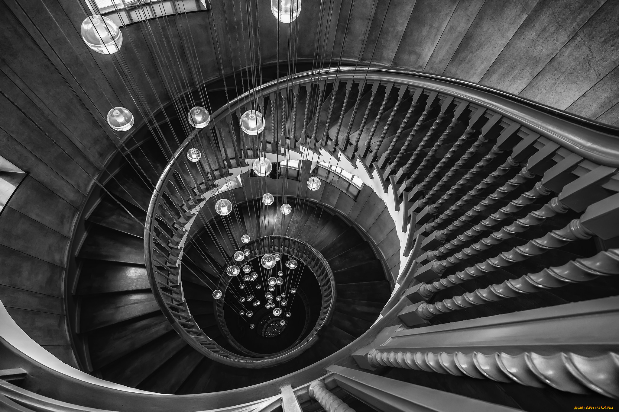 разное, рельефы, , статуи, , музейные, экспонаты, люстра, тросы, шары, лестница, винтовая, ступени, чёрно-белое, фото