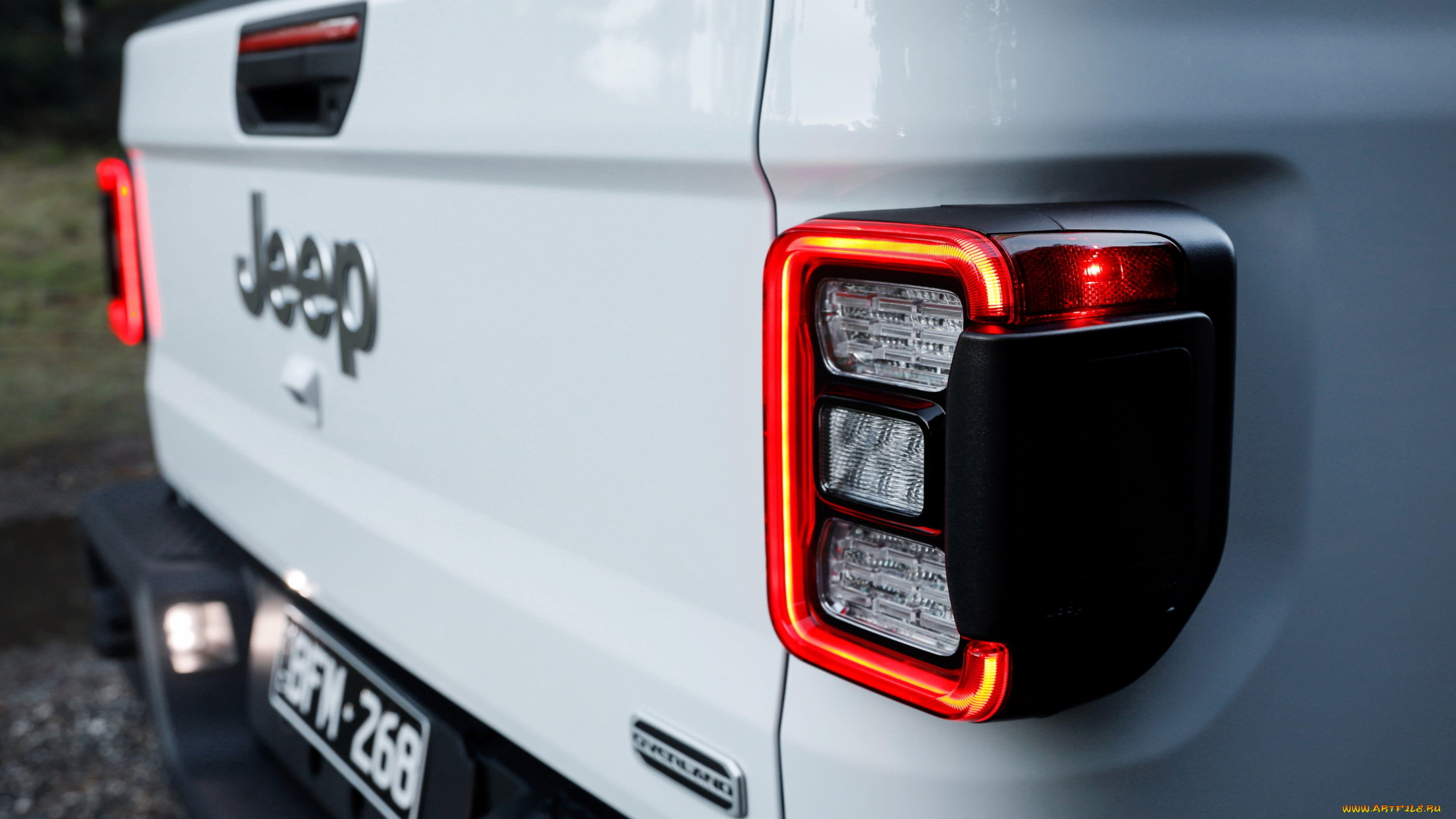 автомобили, фрагменты, автомобиля, jeep, gladiator, overland, 2020, фары, багажник, белый