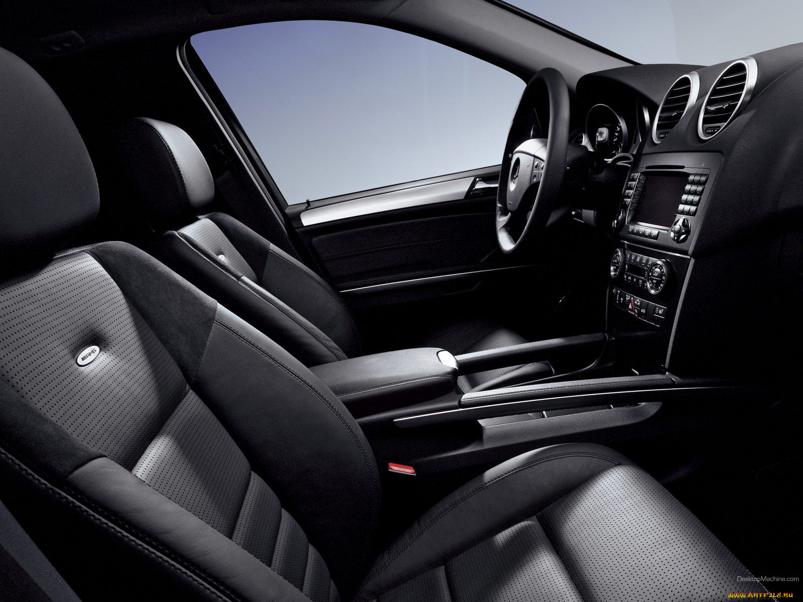 автомобили, интерьеры