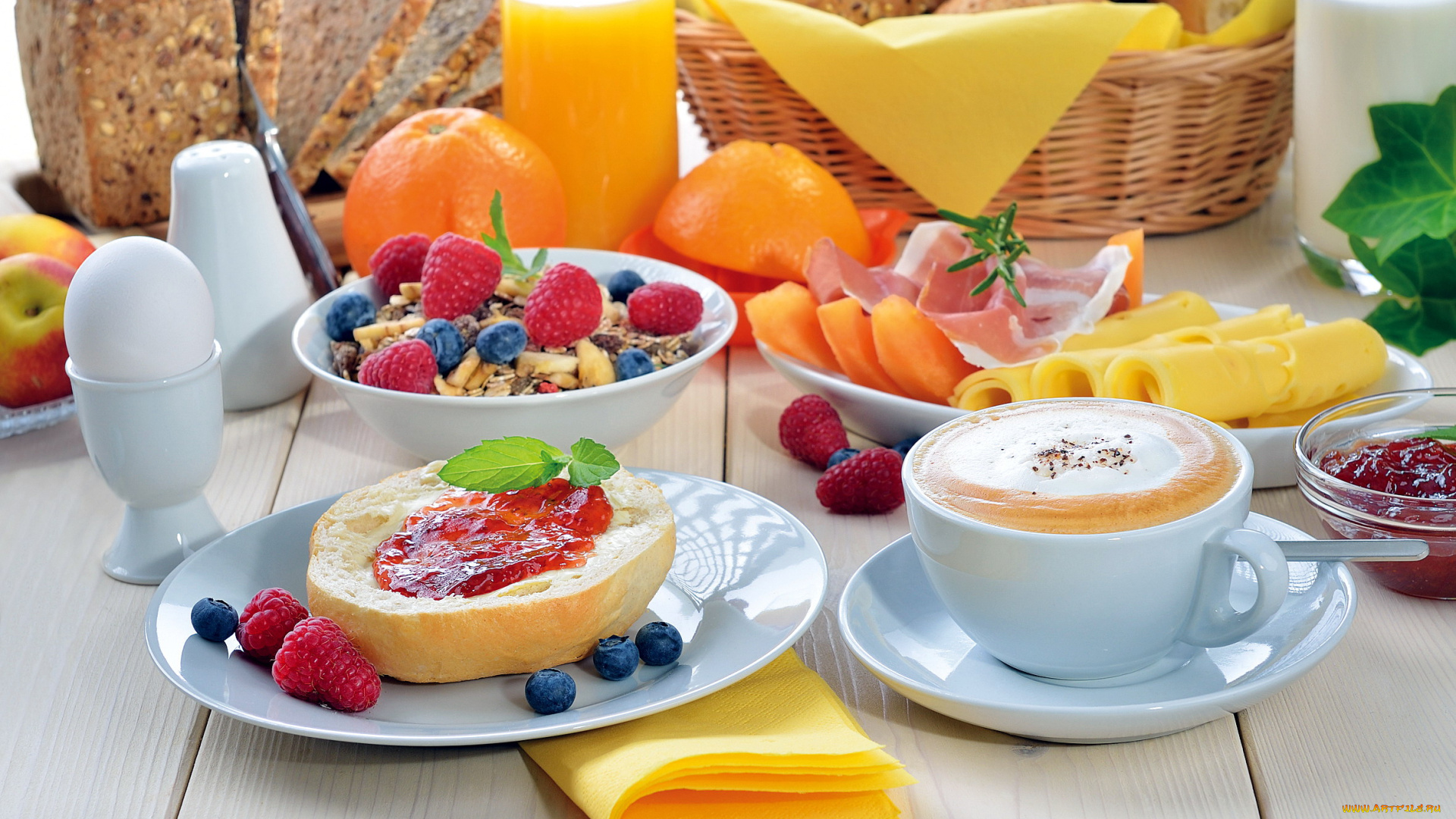 еда, разное, ягоды, апельсины, молоко, сок, кофе, сыр, хлеб, булочки