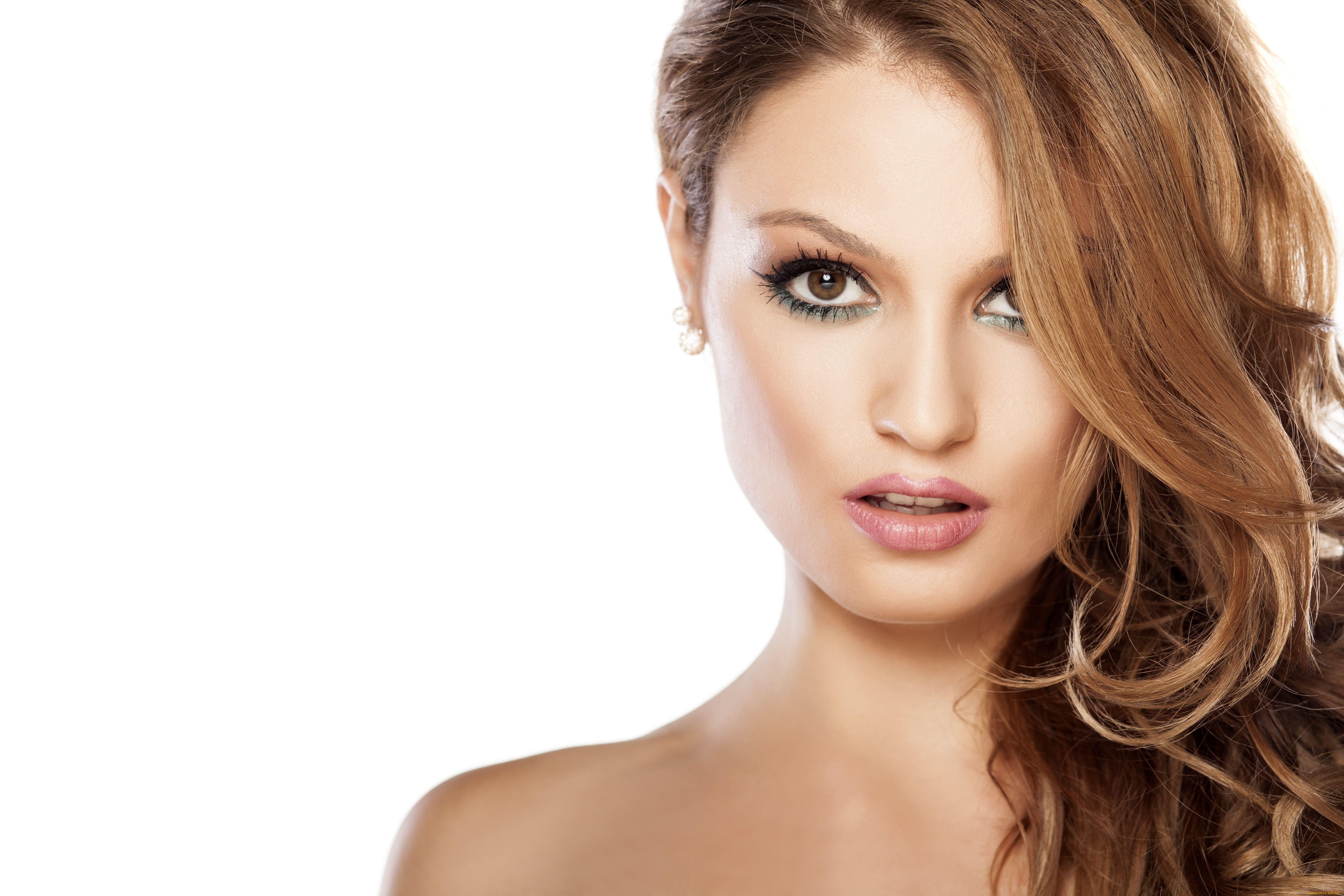 девушки, -unsort, , лица, , портреты, фон, плечи, волосы, кудри, карие, глаза, взгляд, лицо, девушка, ресницы