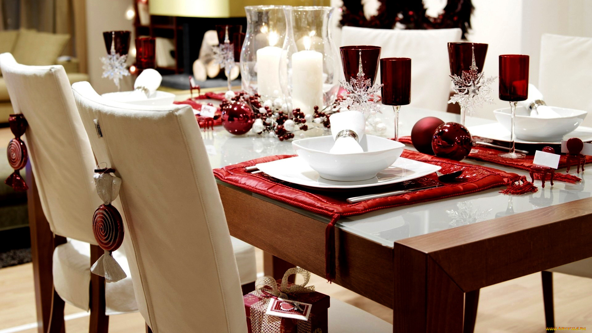 праздничные, сервировка, стол, бокалы, снежинки, шарики