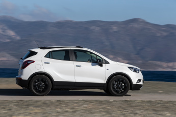 Картинка автомобили opel фон автомобиль