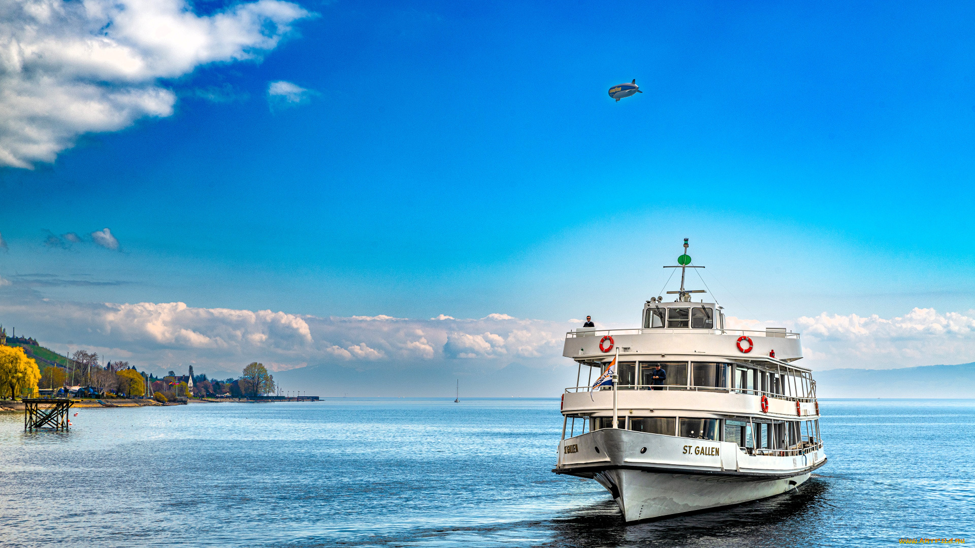 корабли, лайнеры, корабль, море, берег, деревья, облака