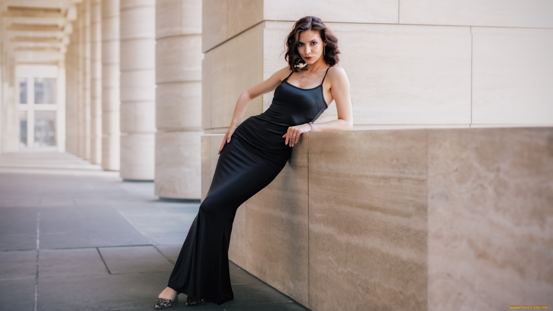 сексуальная, девушка, девушки, -, брюнетки, , шатенки, девушка, женщина, шатенка, темноволосая, сексуальная, модель, звезда, позирует, разная, обувь, верхняя, стильная, одежда, нижнее, эротическое, бельё, трусы, лифчик, колготки, чулки, аксессуары, макияж, и, множество, элементов, на, фотографии