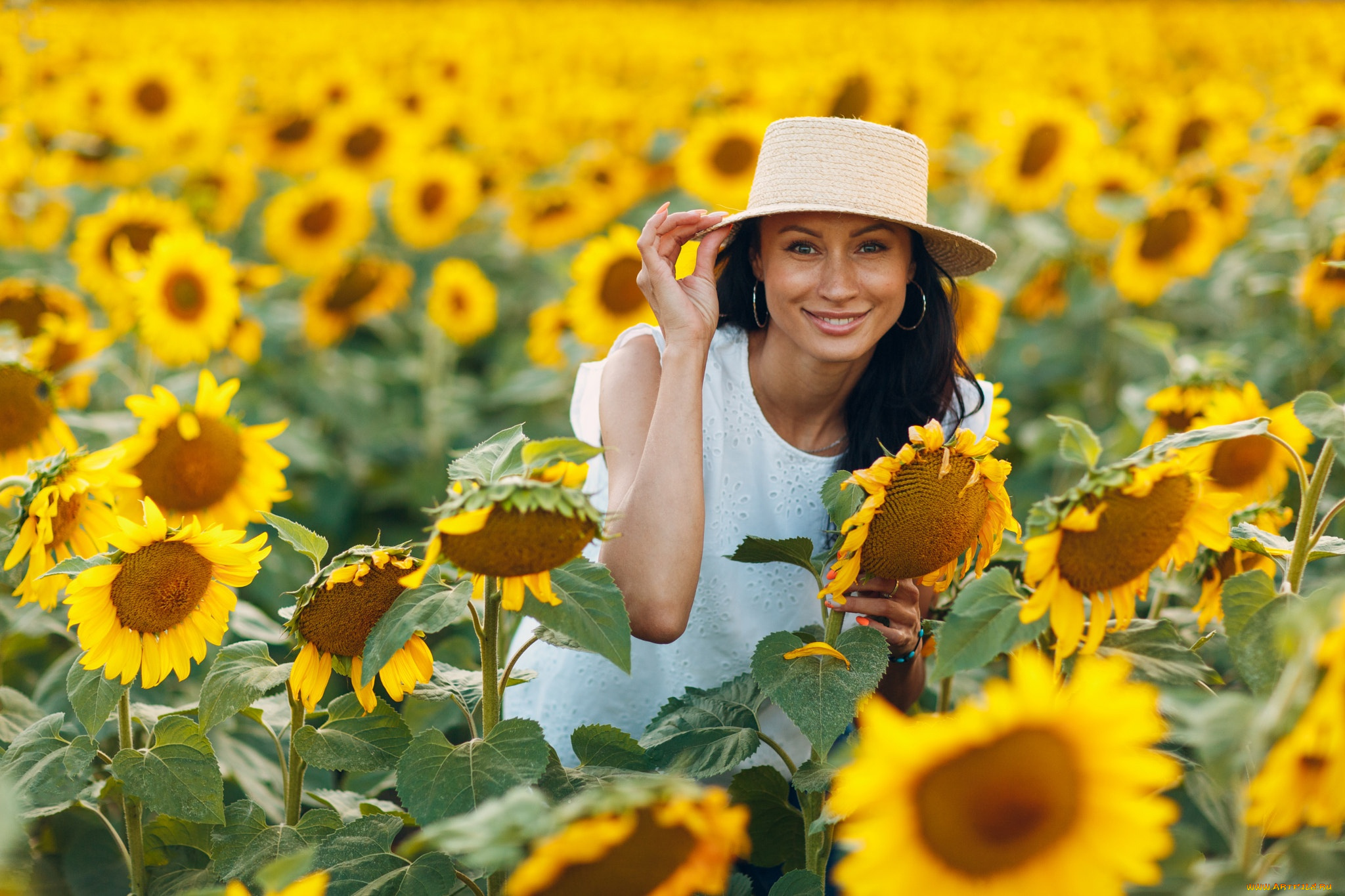 сексуальная, девушка, девушки, -, брюнетки, , шатенки, девушка, женщина, брюнетка, темноволосая, сексуальная, модель, звезда, позирует, разная, обувь, верхняя, стильная, одежда, нижнее, эротическое, бельё, трусы, лифчик, колготки, чулки, аксессуары, макияж, и, множество, элементов, на, фотографии