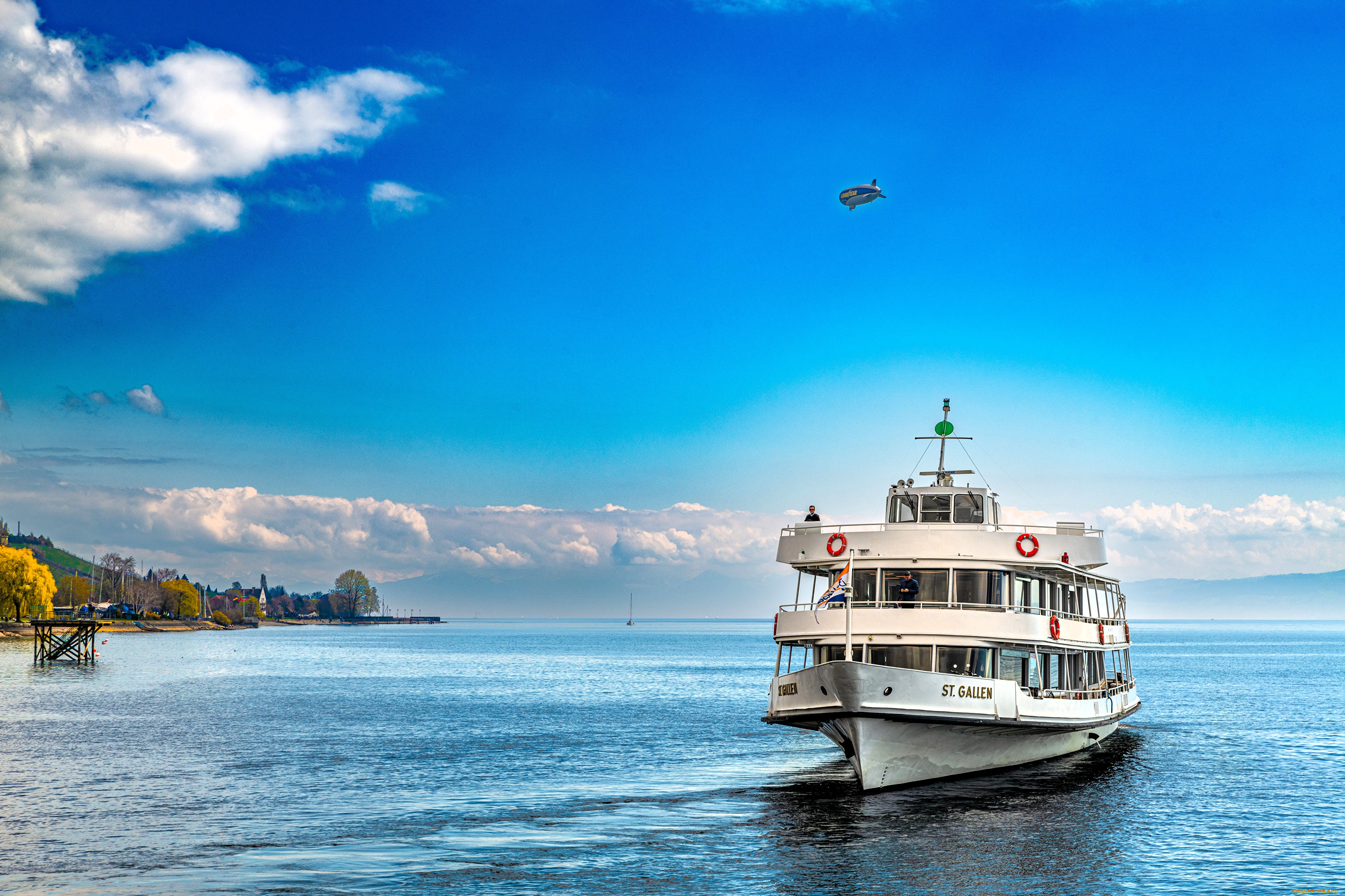 корабли, лайнеры, корабль, море, берег, деревья, облака