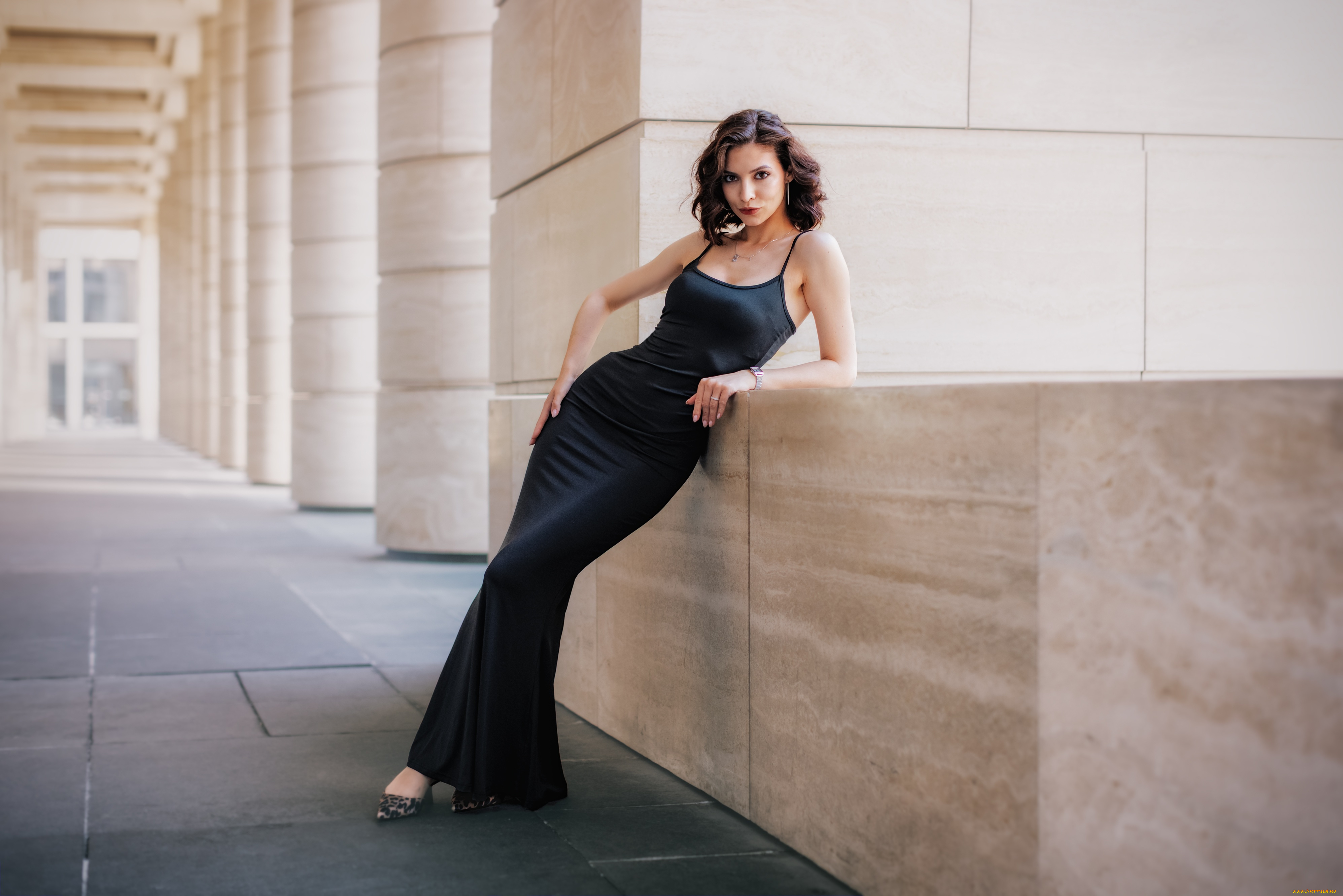 сексуальная, девушка, девушки, -, брюнетки, , шатенки, девушка, женщина, шатенка, темноволосая, сексуальная, модель, звезда, позирует, разная, обувь, верхняя, стильная, одежда, нижнее, эротическое, бельё, трусы, лифчик, колготки, чулки, аксессуары, макияж, и, множество, элементов, на, фотографии