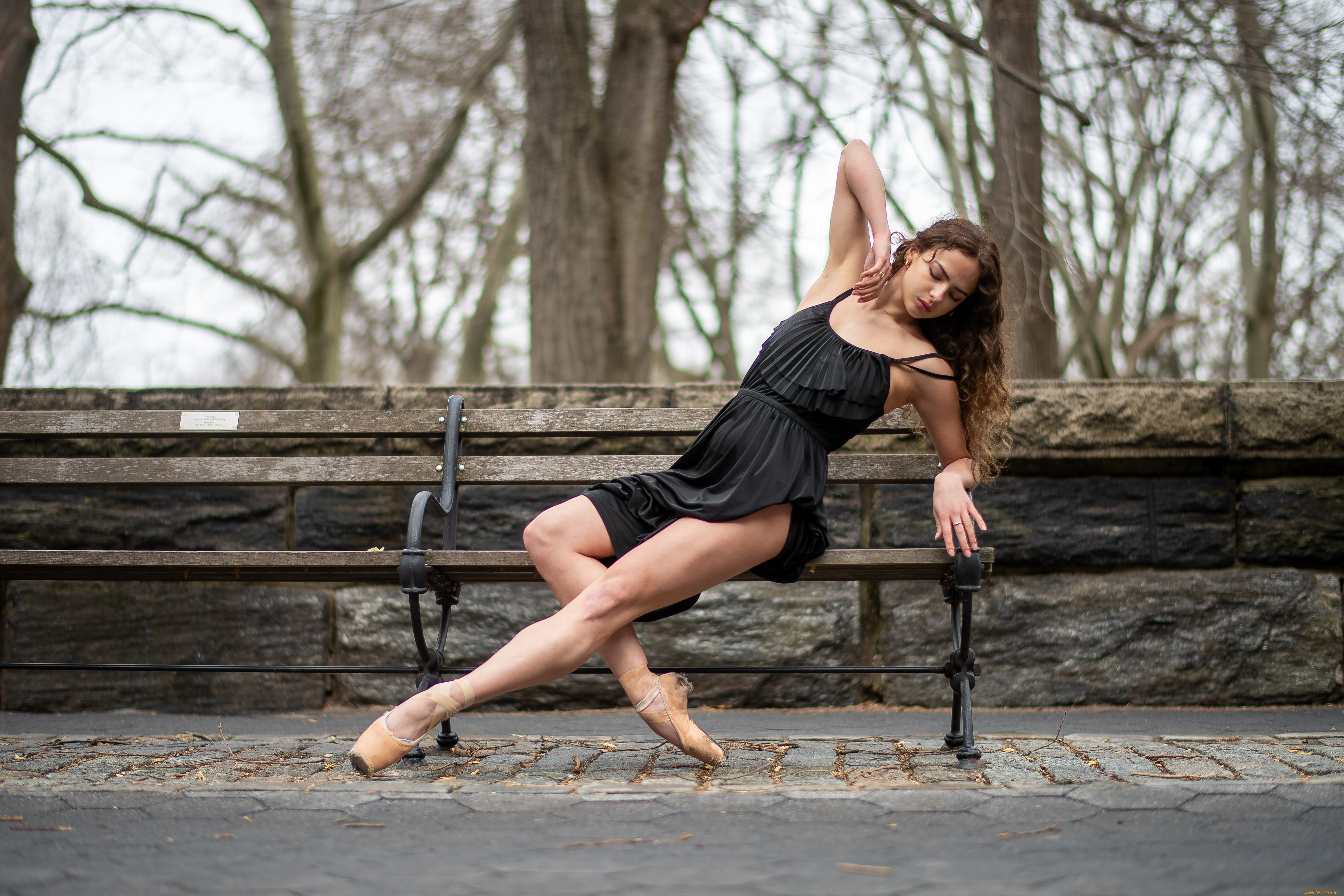 сексуальная, девушка, девушки, -, брюнетки, , шатенки, девушка, женщина, шатенка, темноволосая, сексуальная, модель, звезда, позирует, разная, обувь, верхняя, стильная, одежда, нижнее, эротическое, бельё, трусы, лифчик, колготки, чулки, аксессуары, макияж, и, множество, элементов, на, фотографии