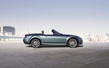 Картинка автомобили mazda