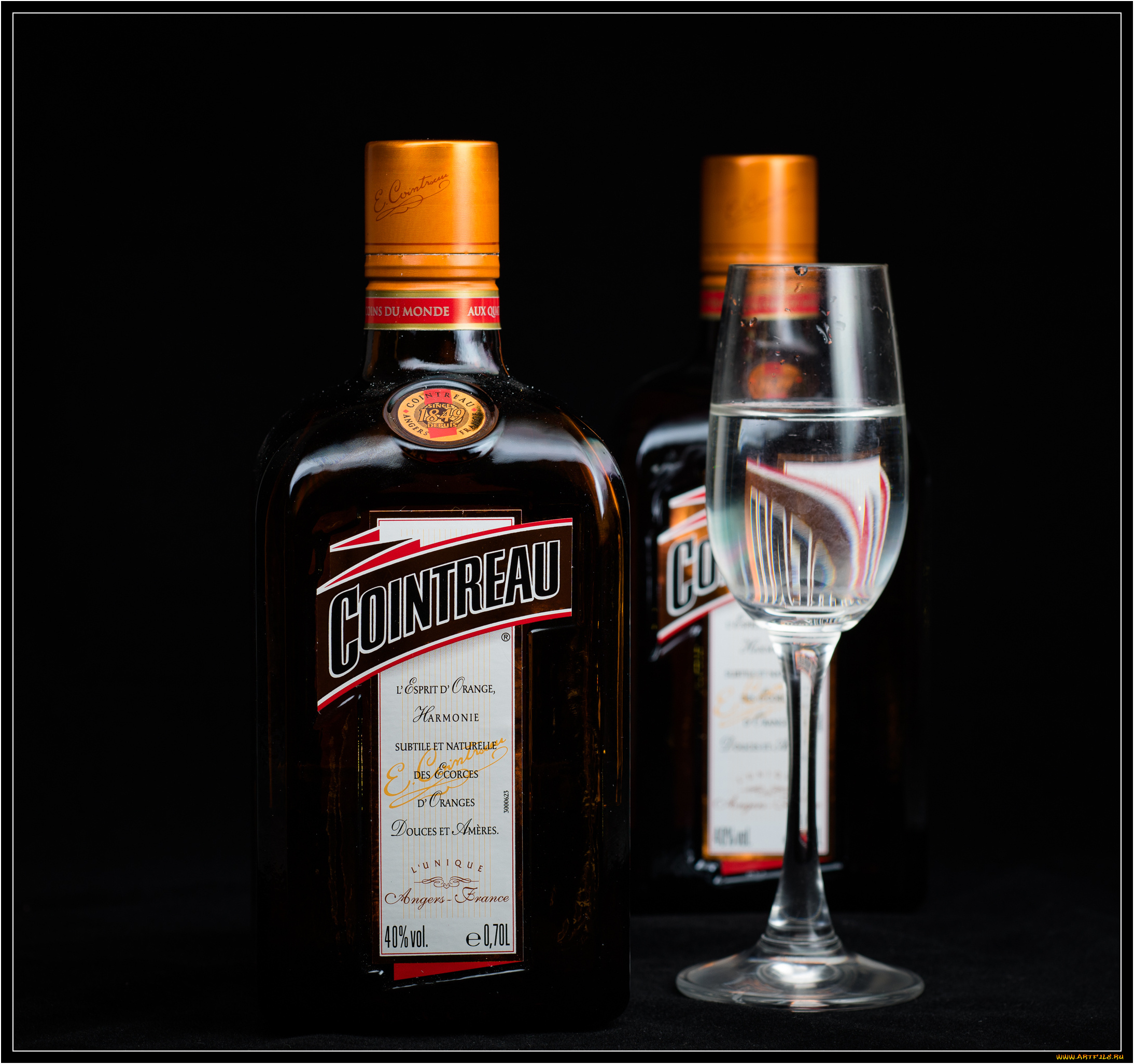 бренды, cointreau, алкоголь, ликер, бутылки, бокал