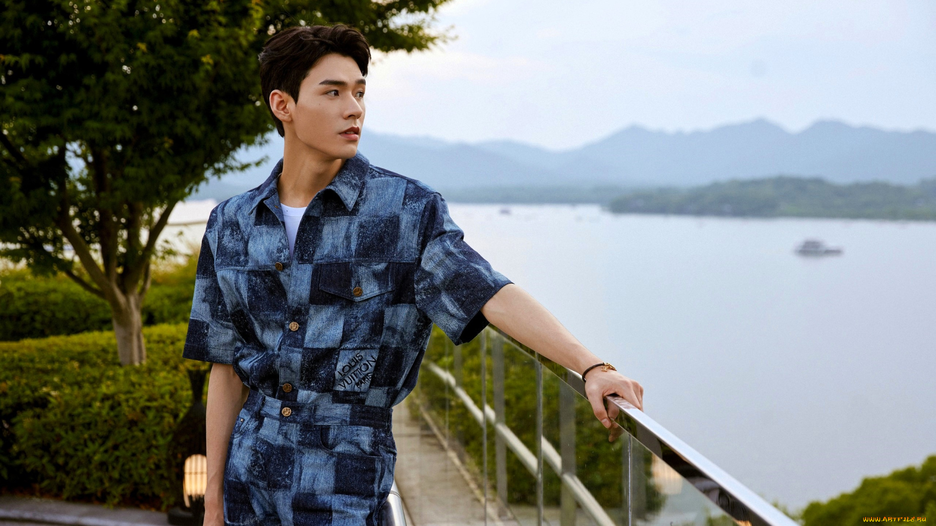 мужчины, gong, jun, |, simon, gong, актер, костюм, парк, ограда, озеро