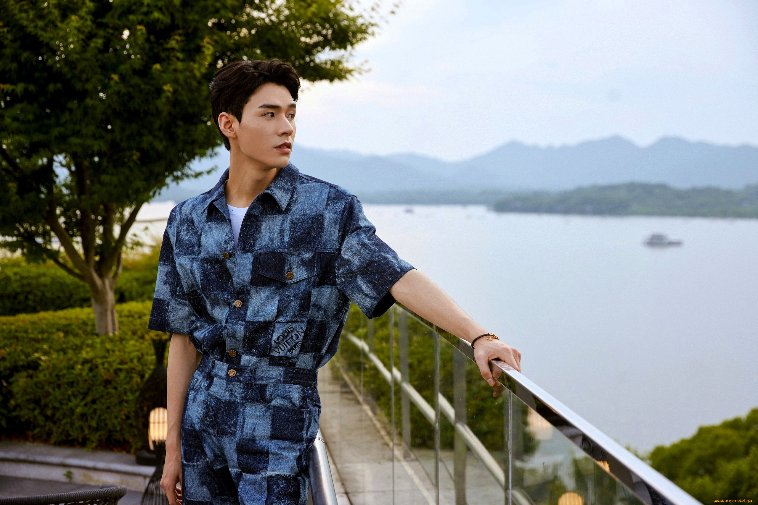 мужчины, gong, jun, |, simon, gong, актер, костюм, парк, ограда, озеро