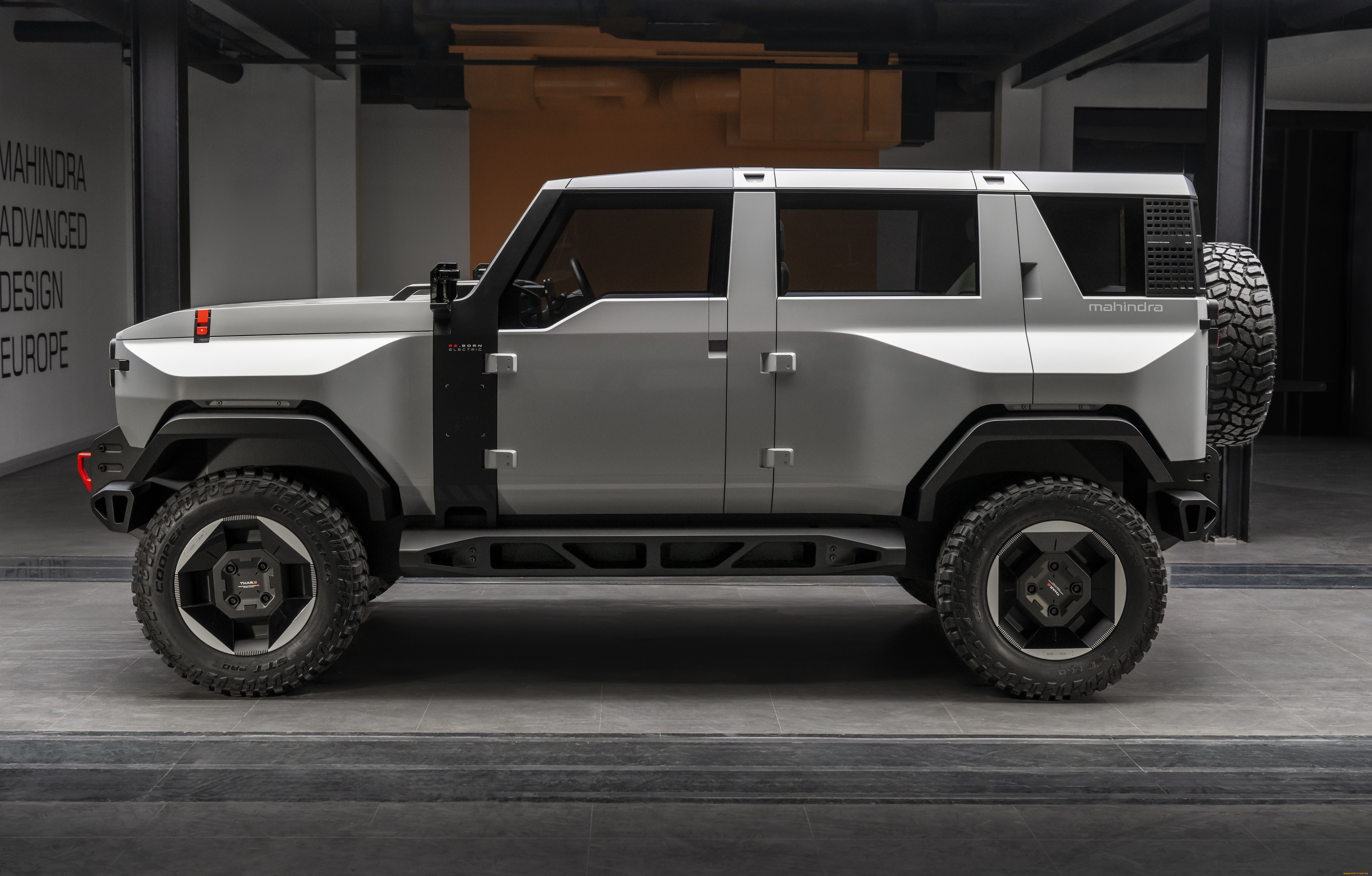 автомобили, mahindra