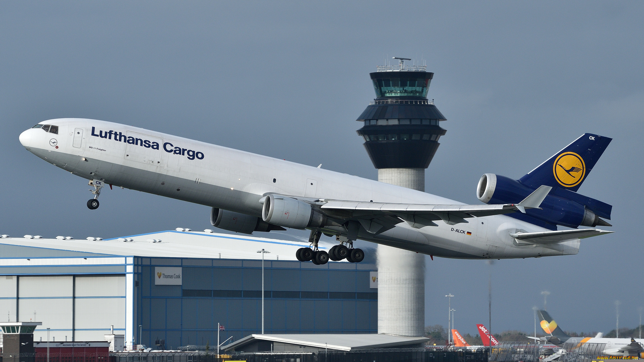 md-11f, авиация, грузовые, самолёты, карго, грузоперевозки