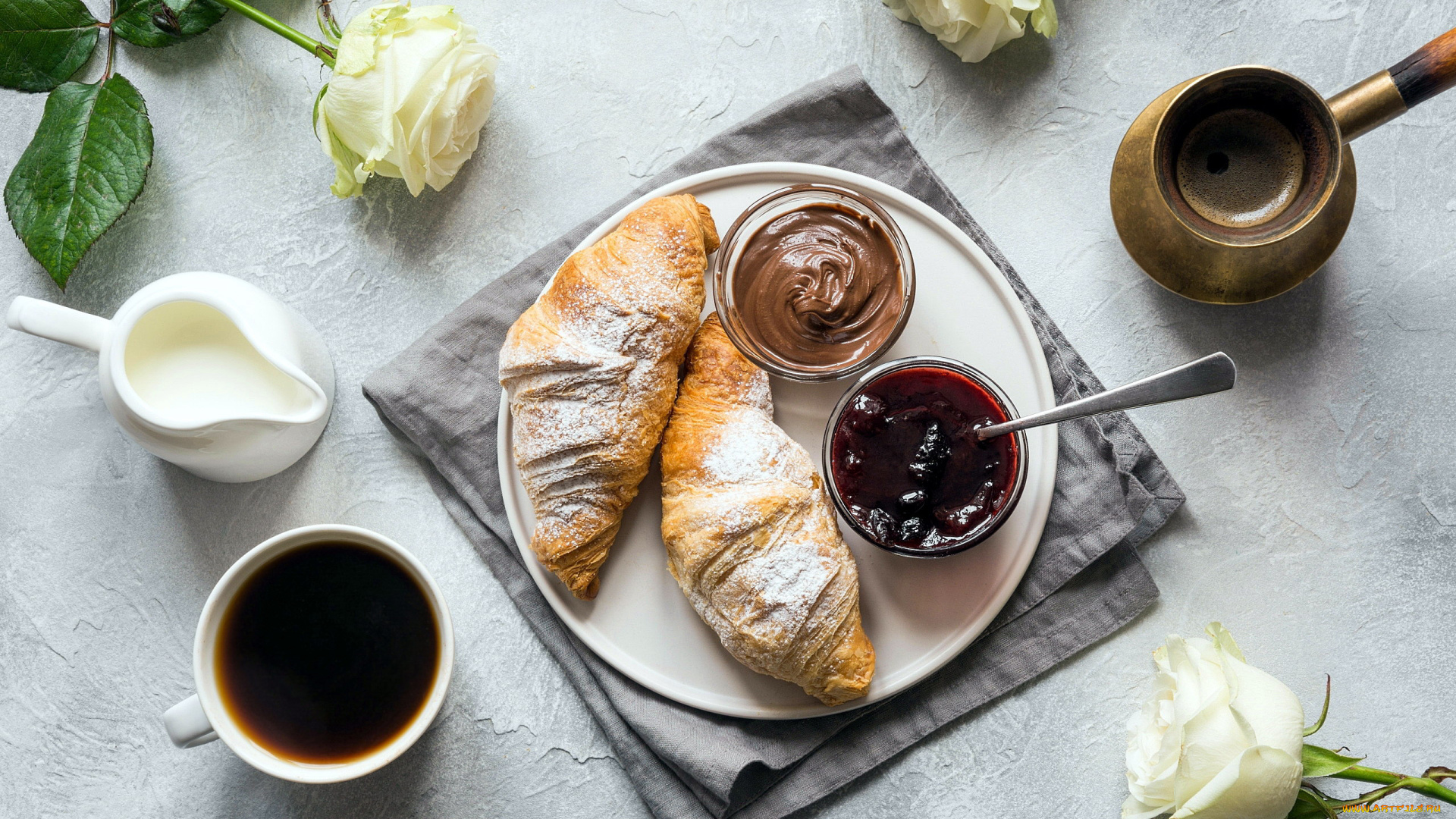 еда, кофе, , кофейные, зёрна, роза, круассаны, джем, сливки