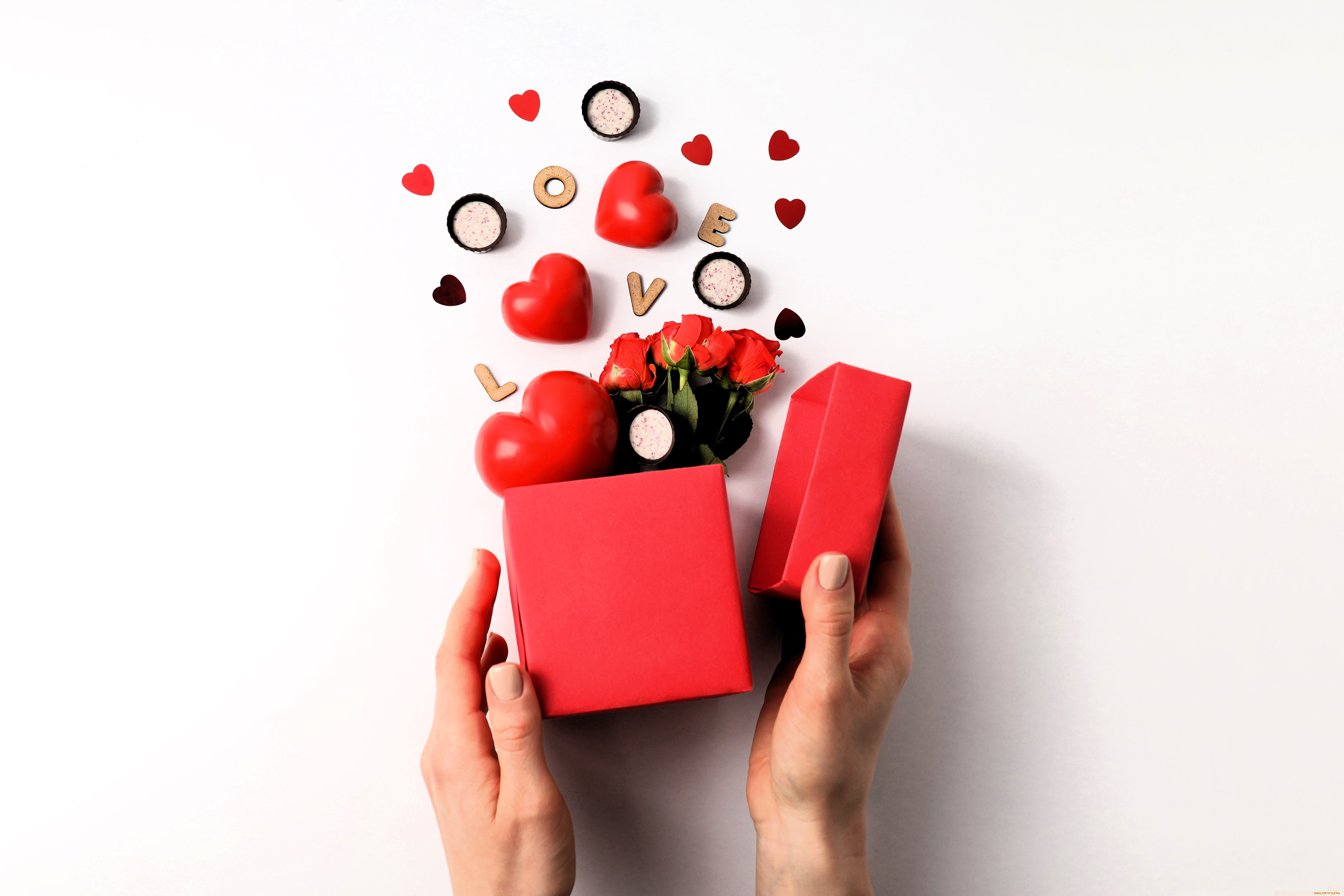 праздничные, день, святого, валентина, , сердечки, , любовь, руки, коробка, сердечки, розы, конфеты