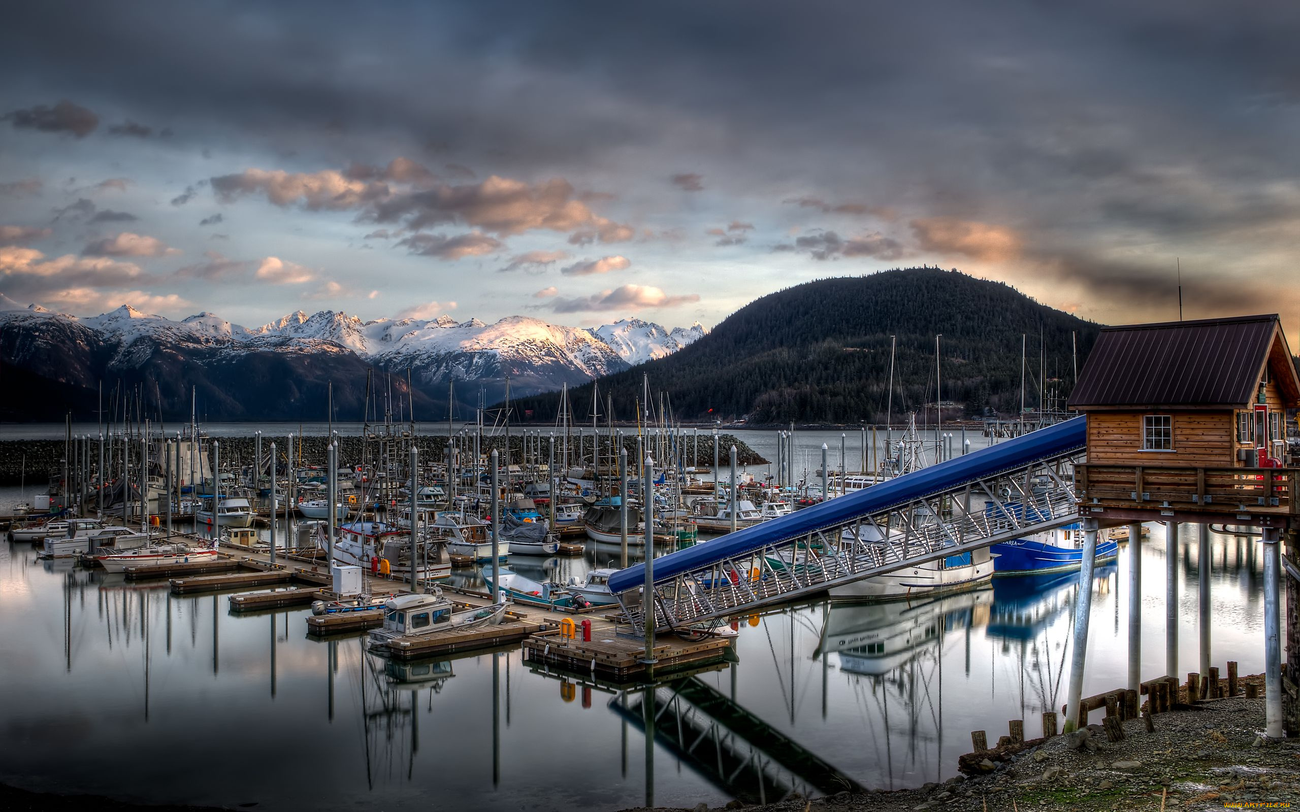 корабли, порты, причалы