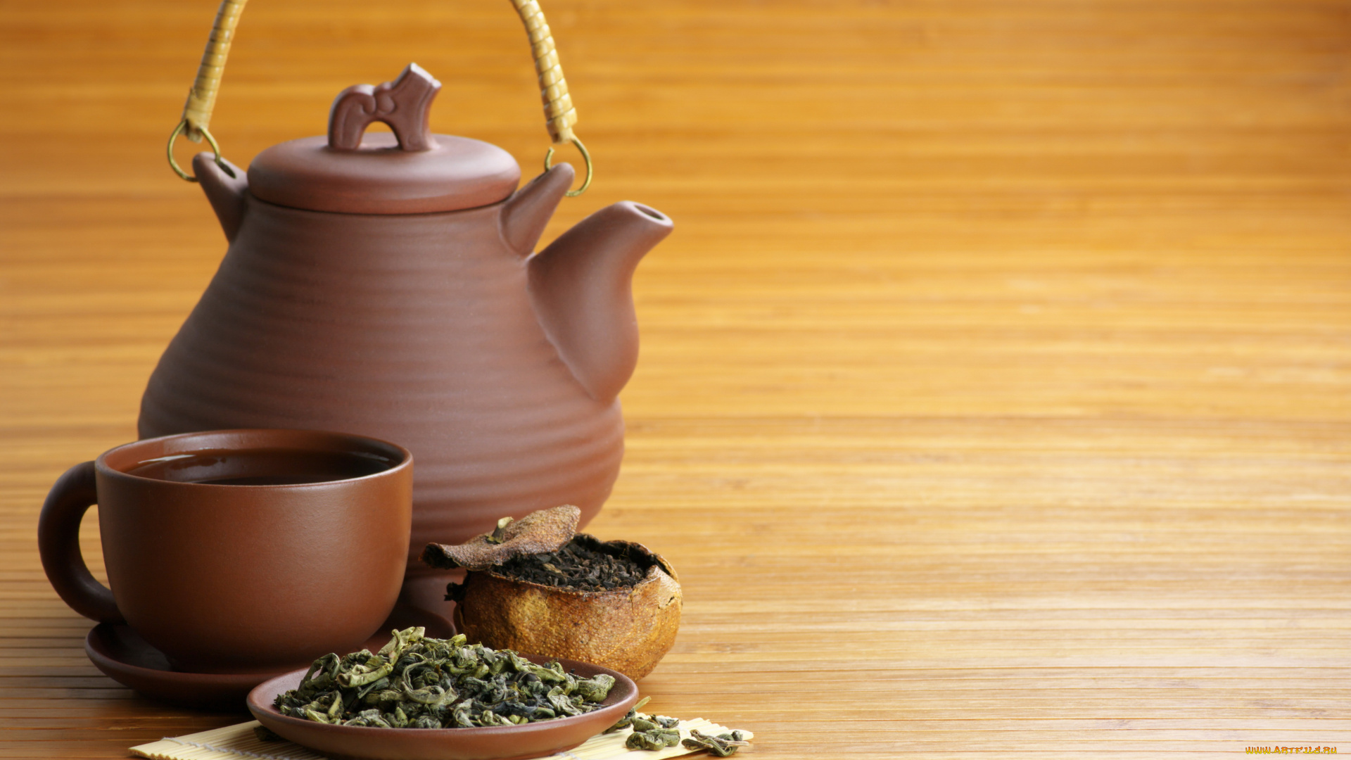 еда, напитки, , Чай, напиток, блюдце, стол, чайник, кружка, зелёный, чай