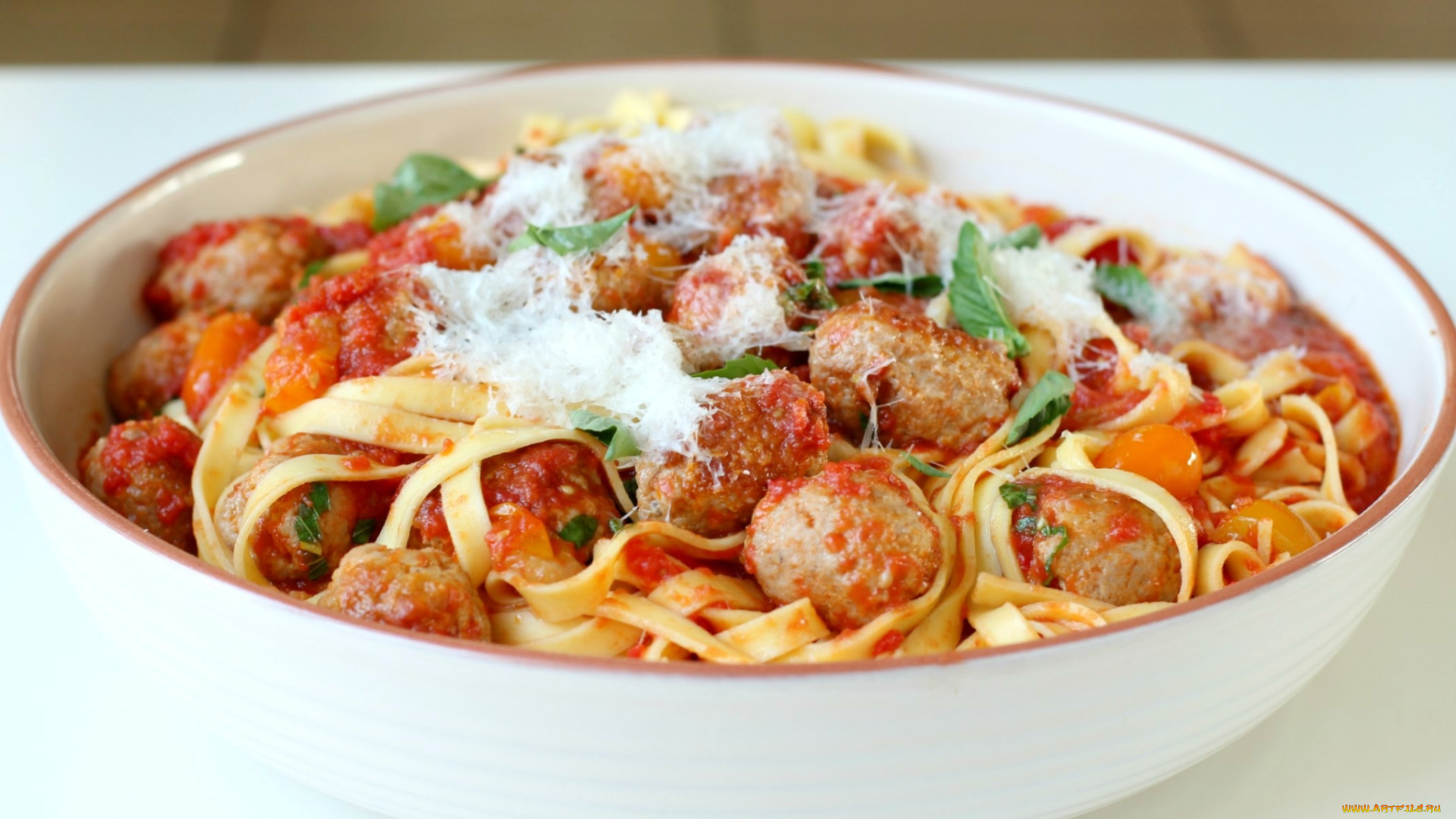 еда, вторые, блюда, лапша, помидоры, сыр, фрикадельки