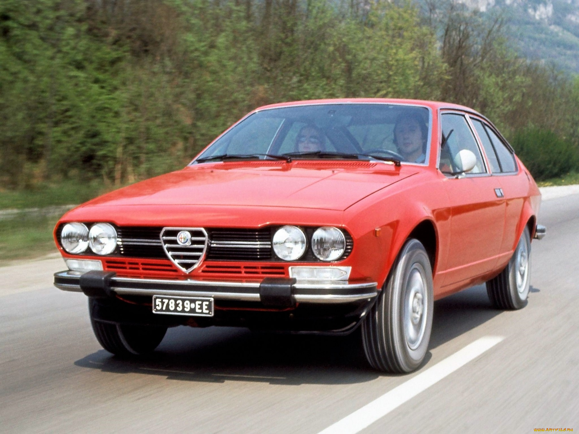 alfa, romeo, alfetta, автомобили, alfa, romeo, красный, дорога