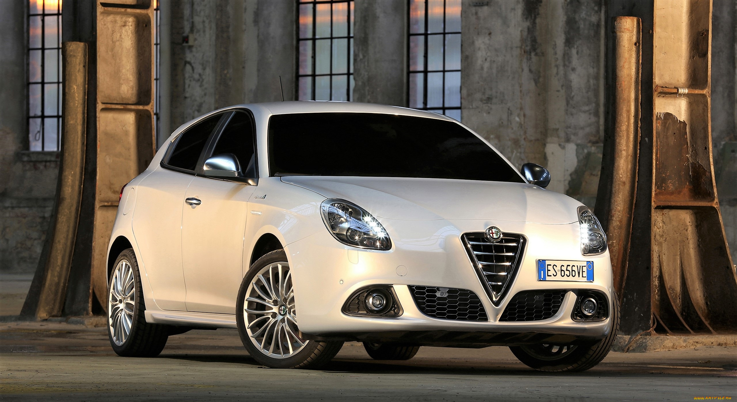 alfa, romeo, giulietta, sportiva, 2014, автомобили, alfa, romeo, белый, помещение