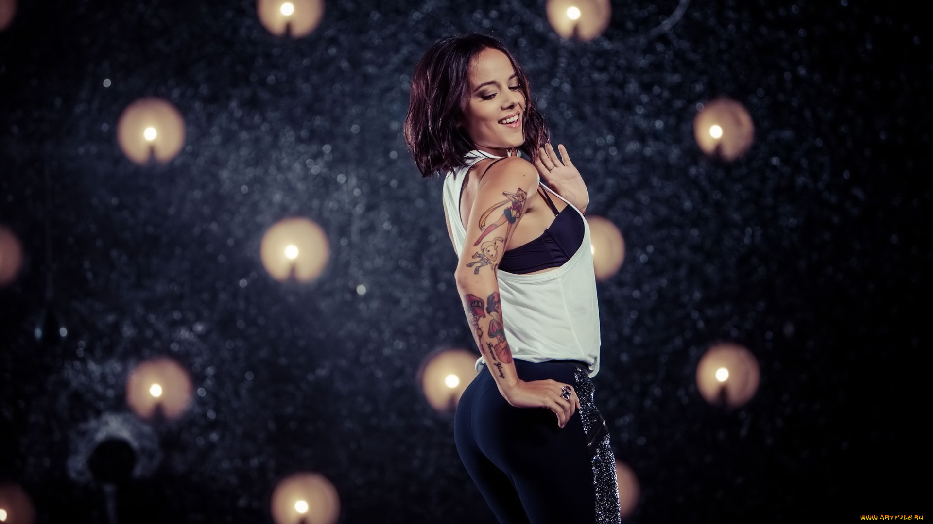 музыка, alizee, женщины, брюнетка, ализе, жакоте, певица, леггинсы, штаны, для, йоги, короткие, волосы, глубина, резкости, черные, бюстгальтеры, тату, задница, татуировки, знаменитости, стоя