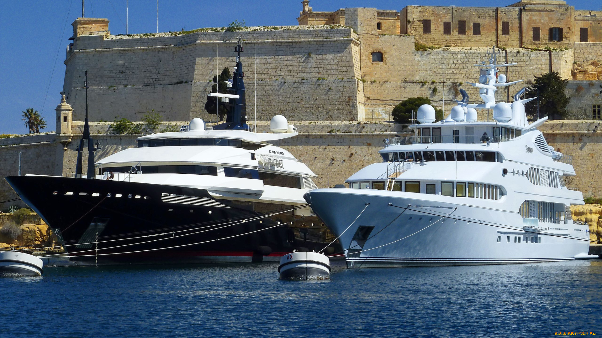 корабли, Яхты