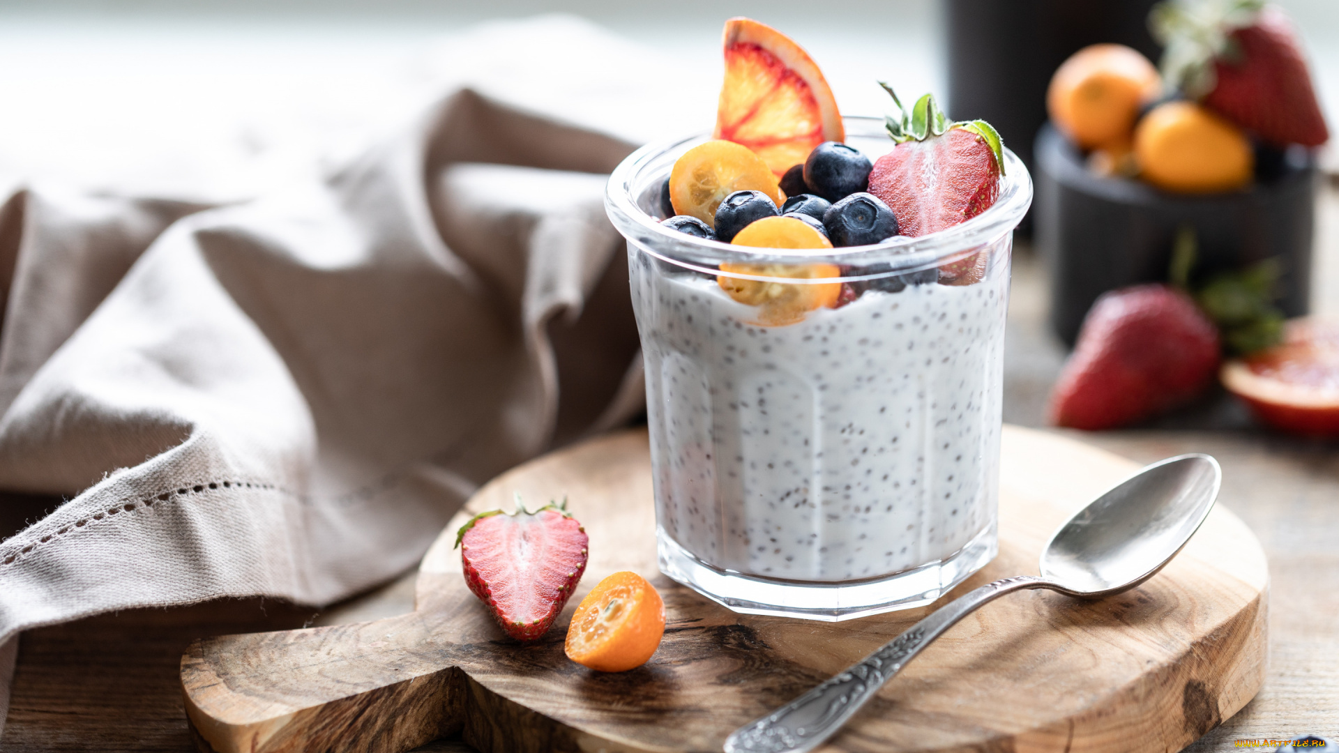 еда, мороженое, , десерты, ягоды, завтрак, баночка, йогурт, чиа