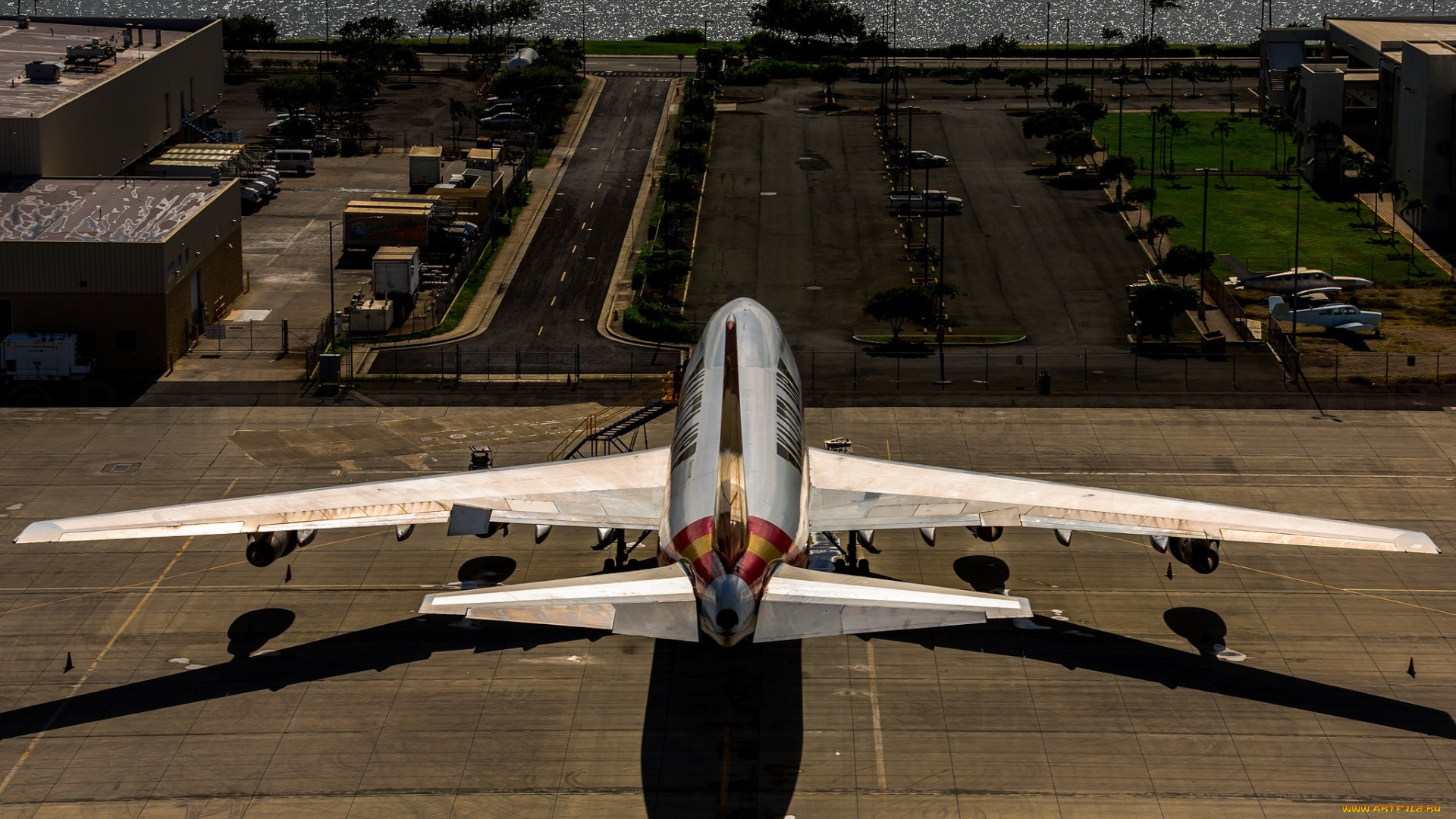 boeing, b747-200, авиация, другое, взлетно-посадочная, полоса, грузовая, авиакомпания, аэропорт, пассажирский, самолет, kalitta, air