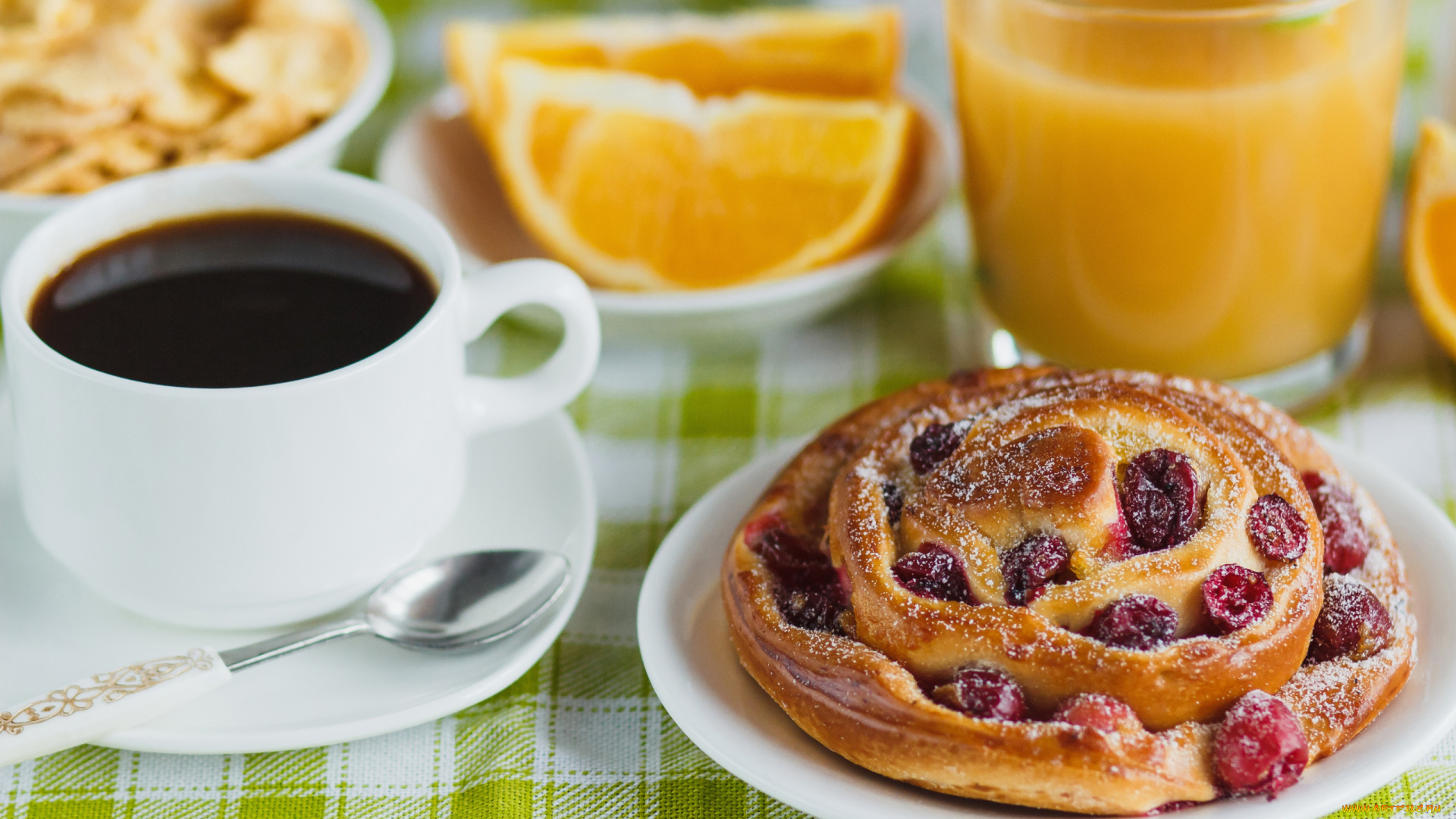 еда, хлеб, , выпечка, сок, кофе, булочка, сдоба, вишни