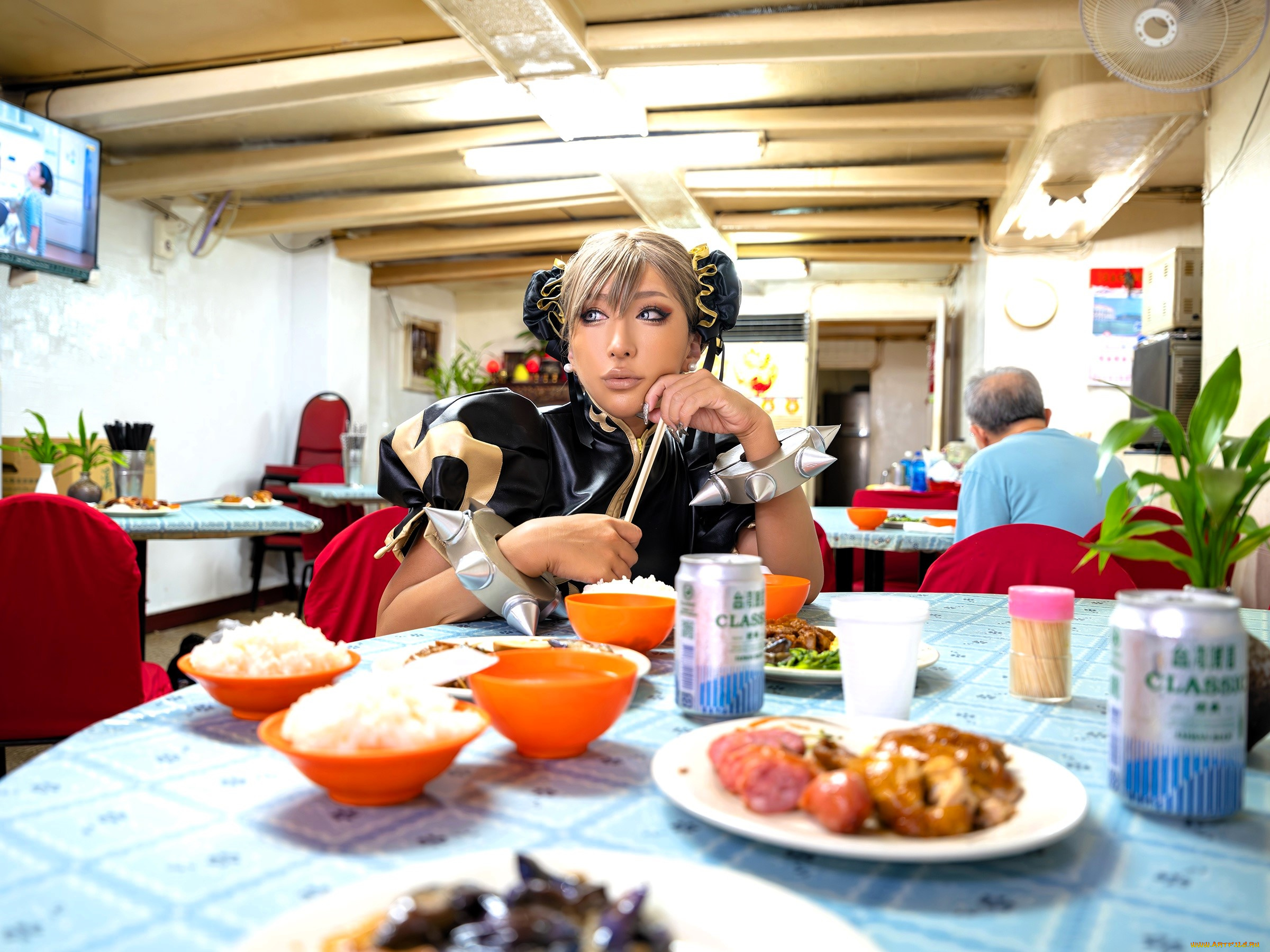 девушки, nonsummerjack, образ, косплей, наряд, кафе, еда