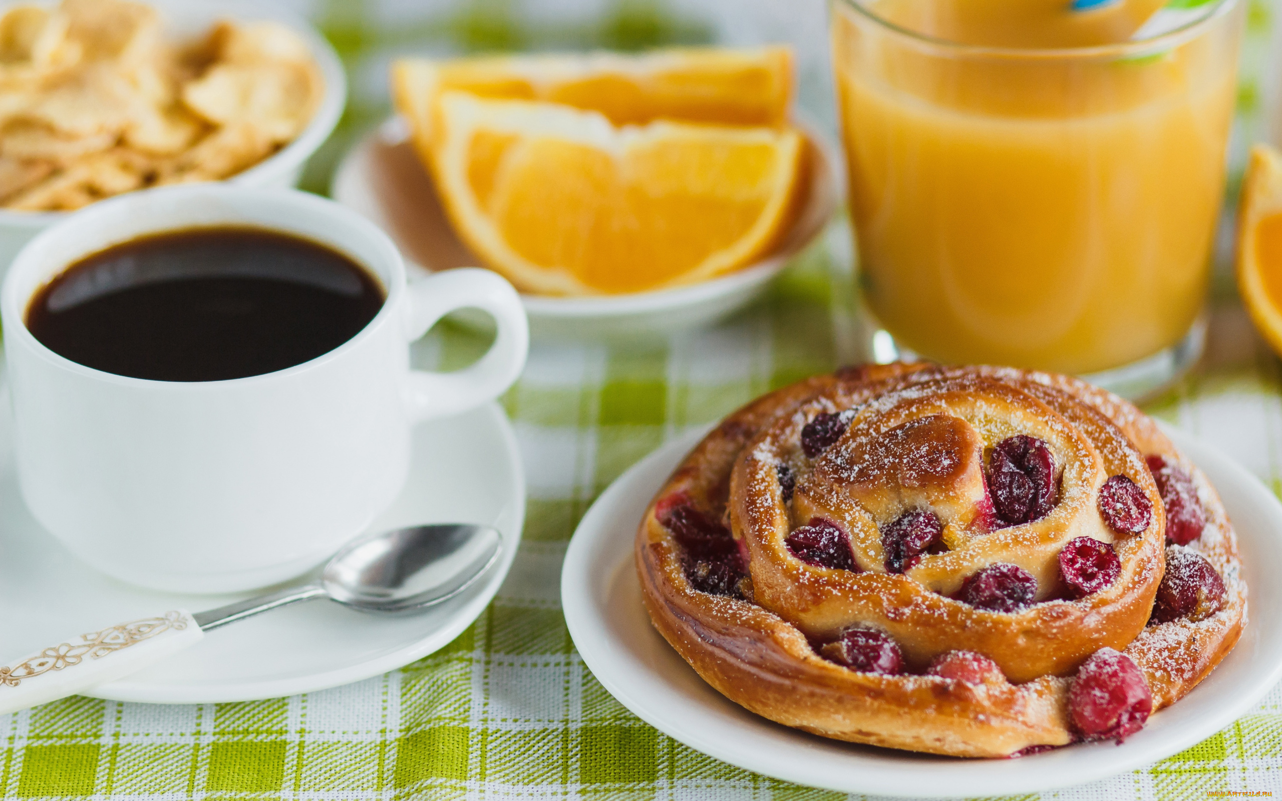 еда, хлеб, , выпечка, сок, кофе, булочка, сдоба, вишни