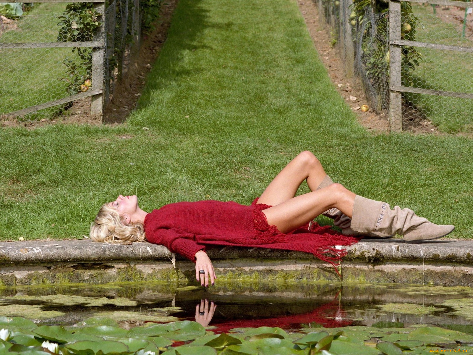 Sienna, Miller, девушки