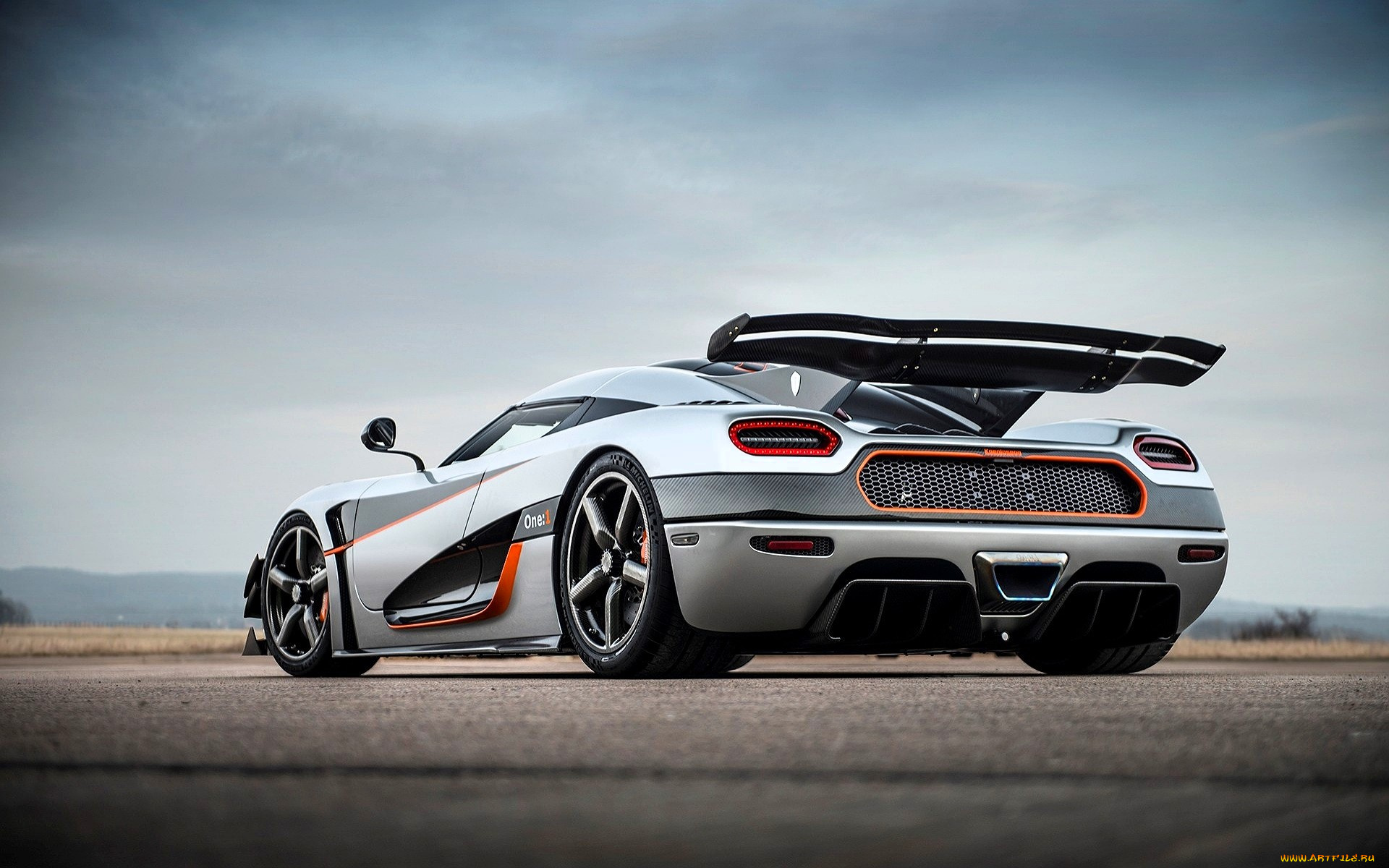 koenigsegg, agera, автомобили, koenigsegg, белый, площадка, небо