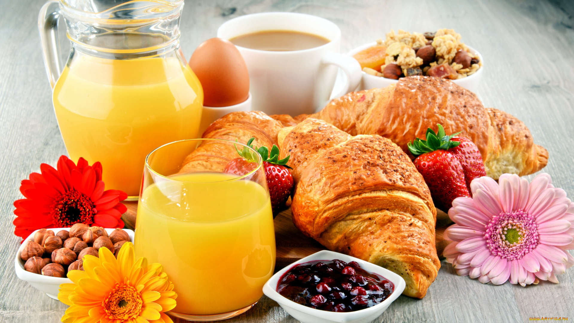 еда, разное, орехи, сок, клубника, кофе, круассаны, джем